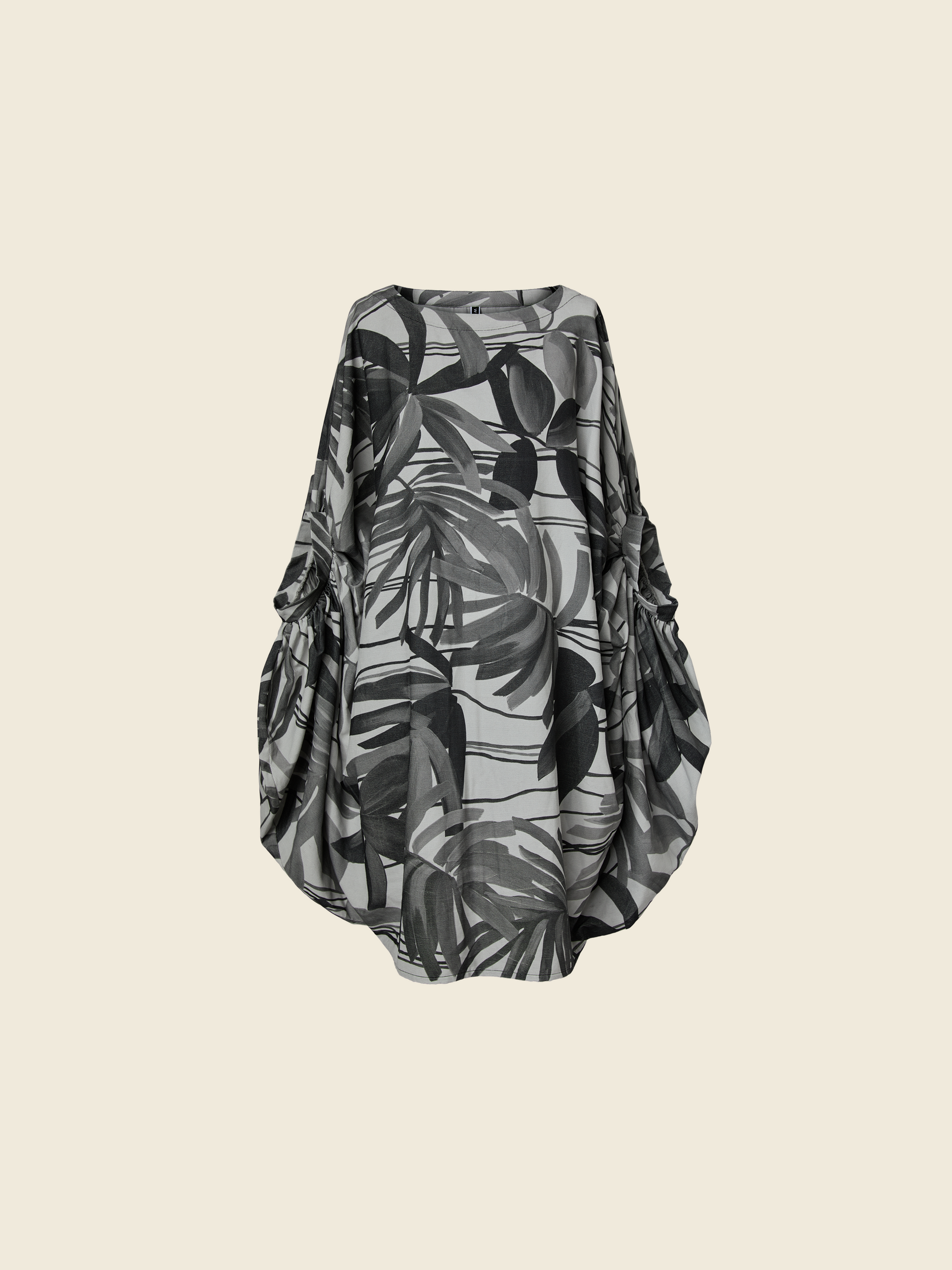 BALLOON DRESS WITH BAT SLEEVES