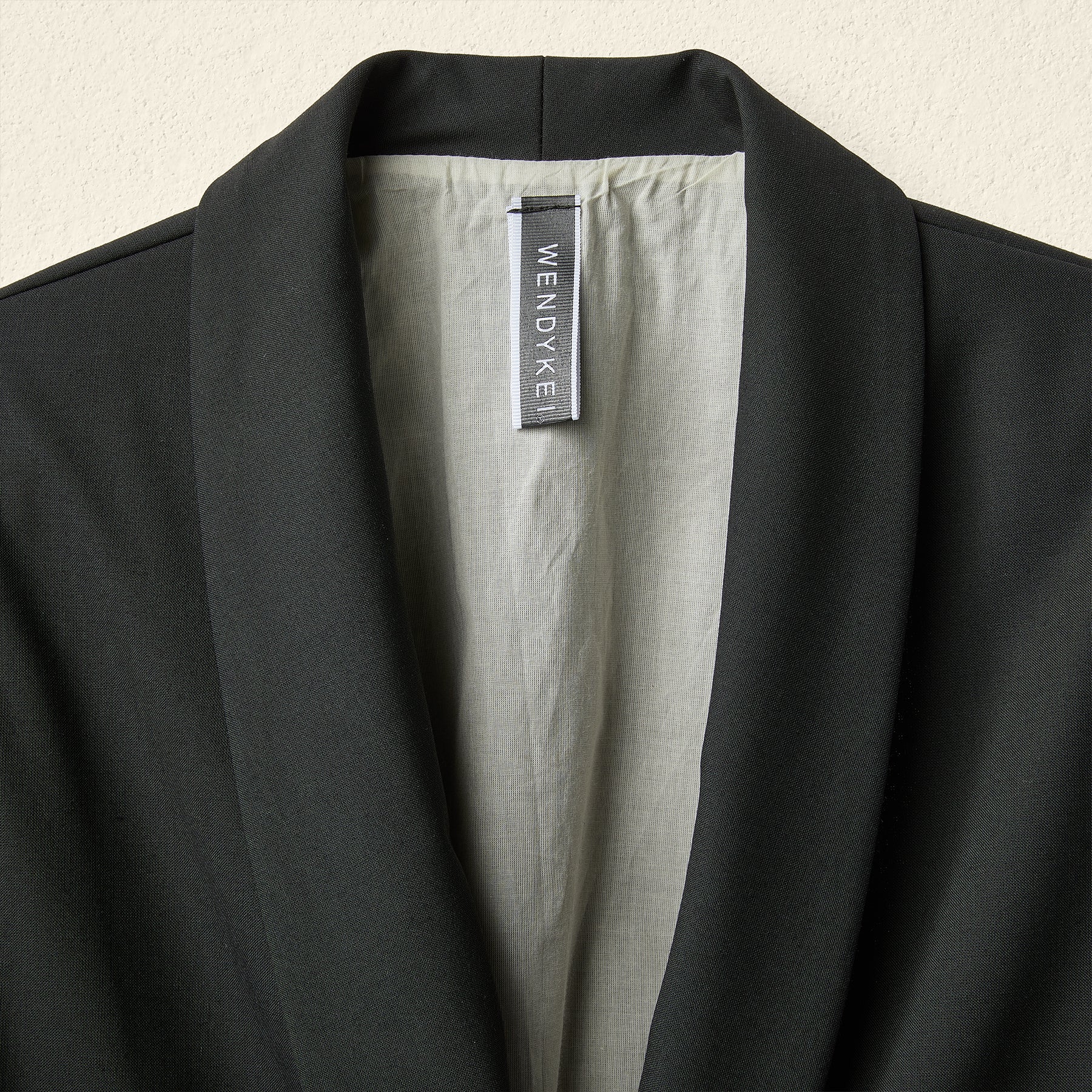 CROPPED BLAZER WITH SHAWL LAPEL