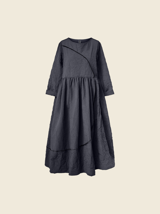DRESS WITH HALF CIRCLE INLAY