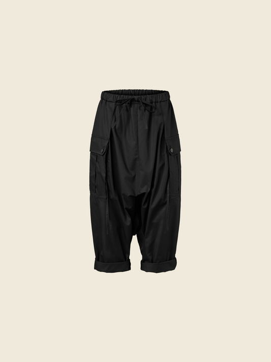 PANTS WITH CARGO POCKETS