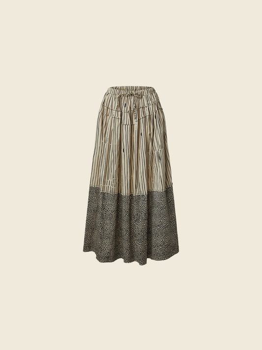 SKIRT WITH DOUBLE PATTERN