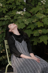 褶皱效果长条纹连衣裙