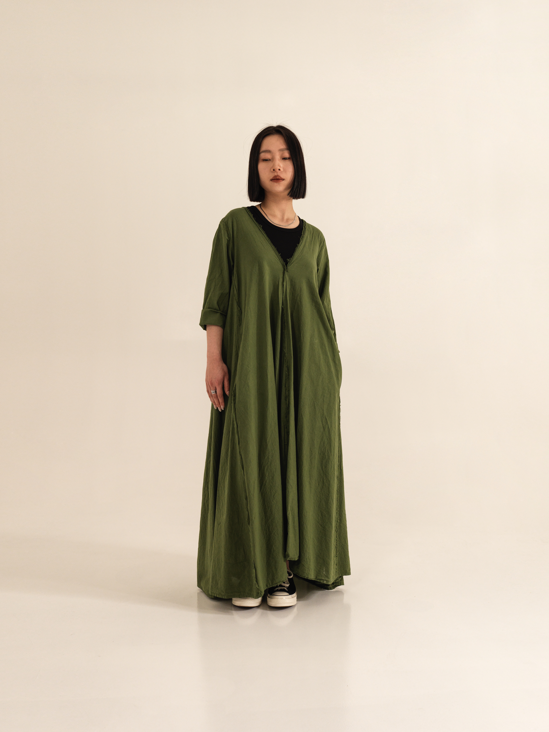 V-NECK DRESS IN MUSLIN