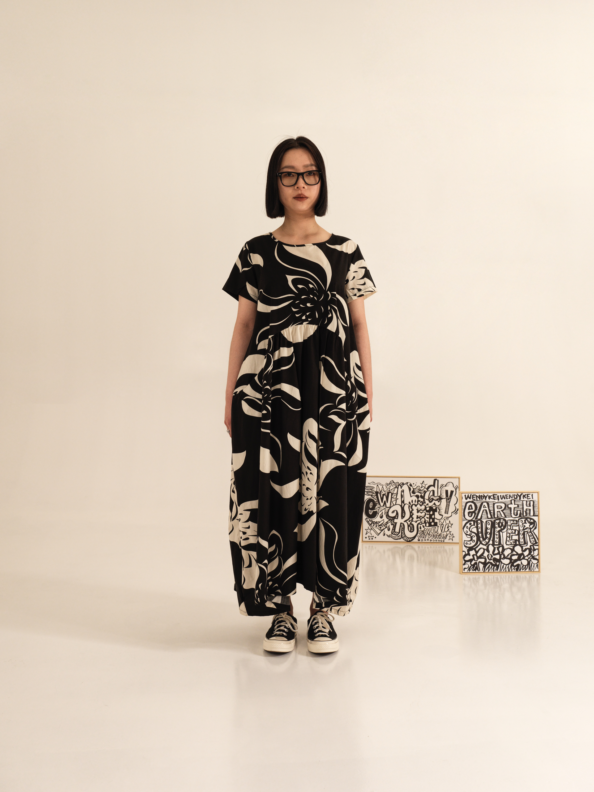 黑白图案长连衣裙