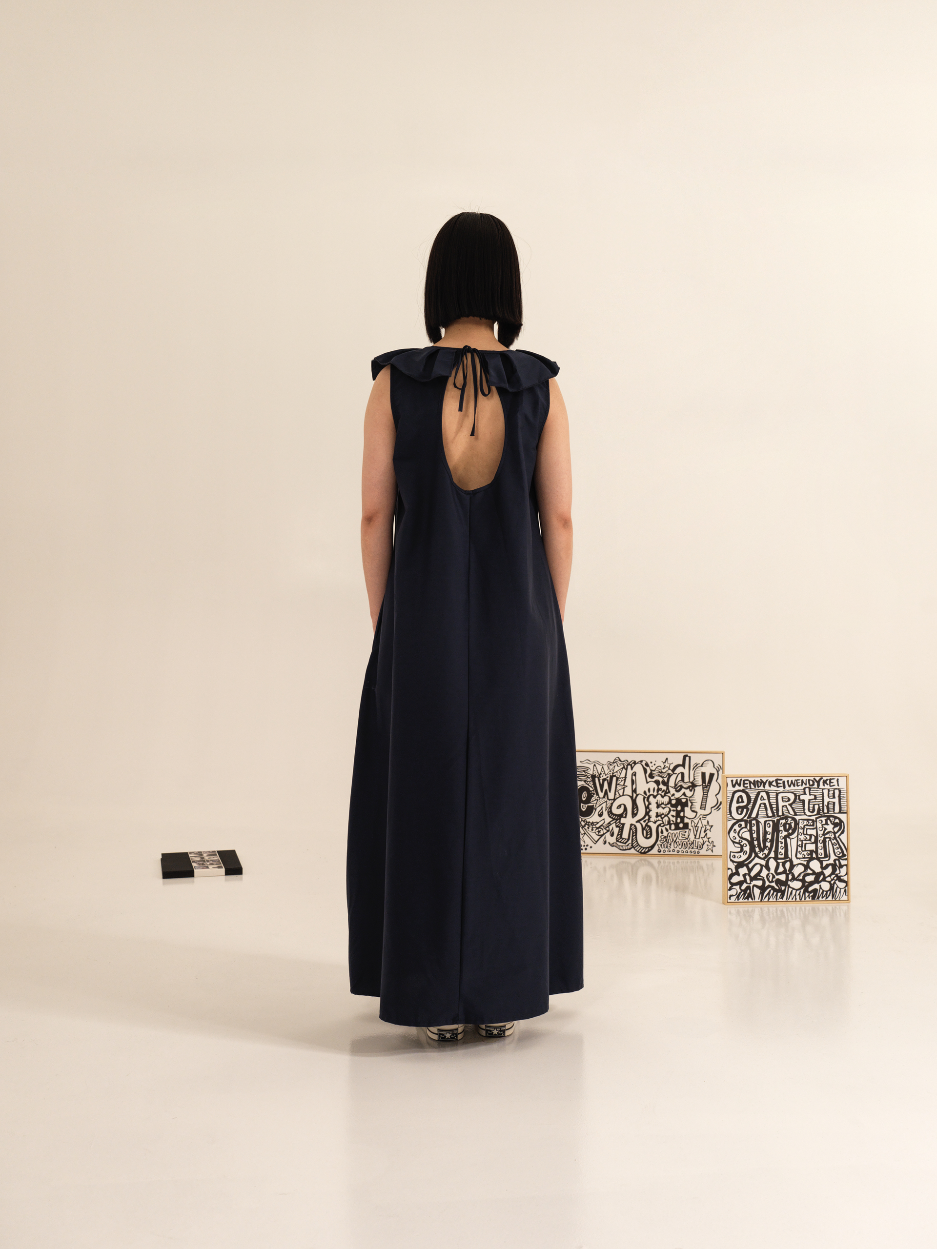 DRESS WITH ROLL COLLAR