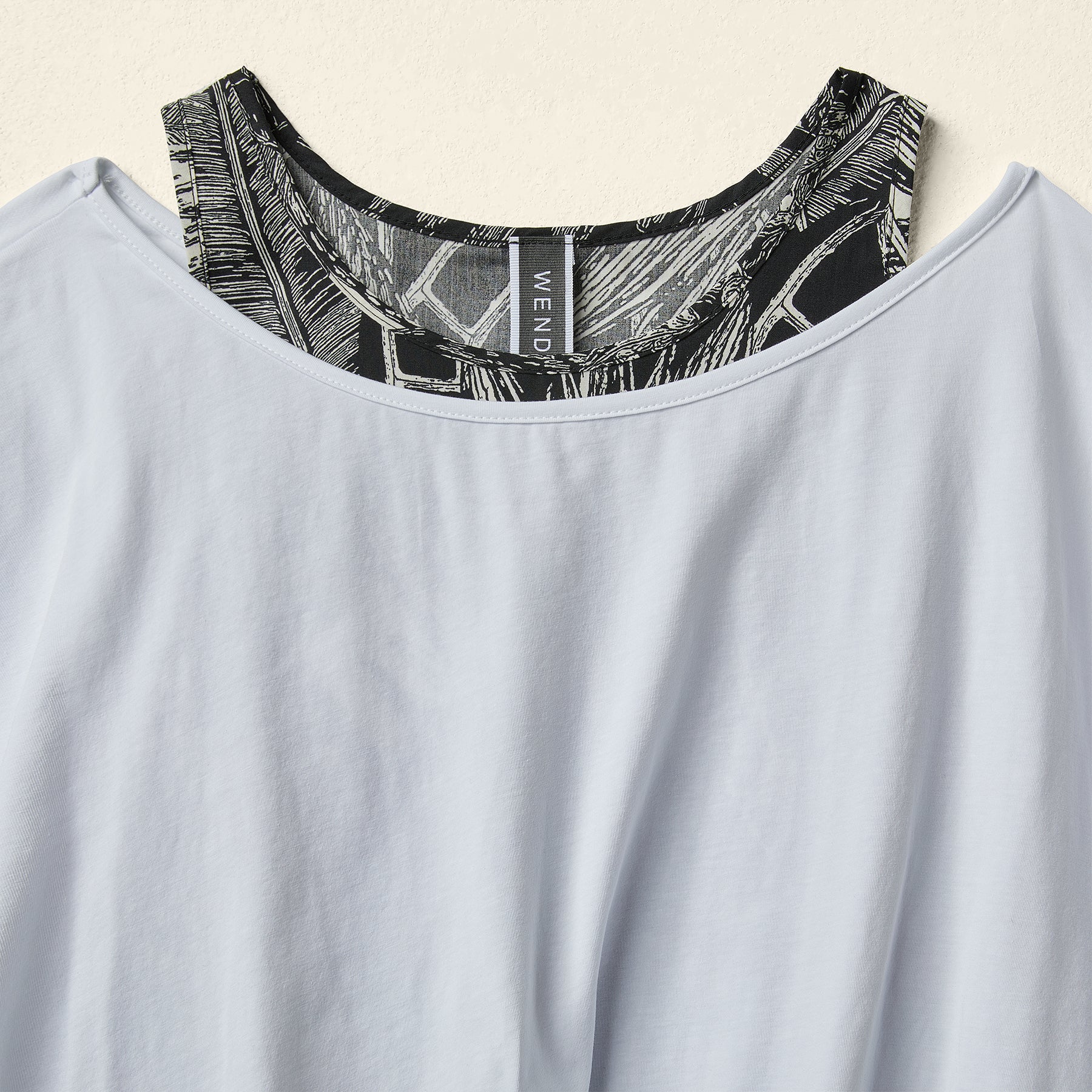 DOUBLE LAYER EFFECT T-SHIRT