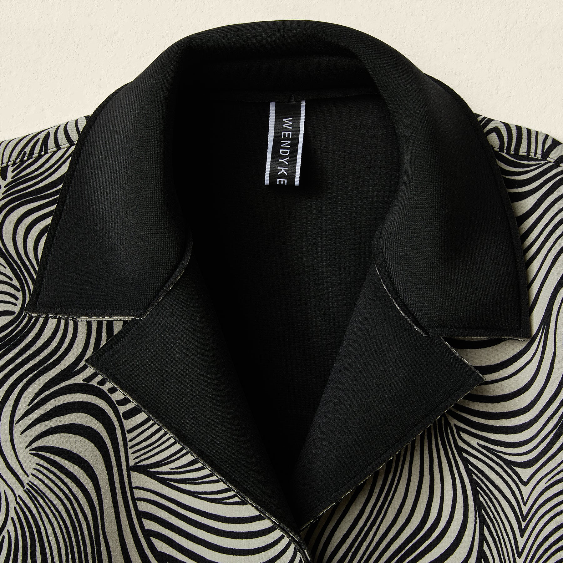 OPTICAL PATTERN NEOPRENE COAT