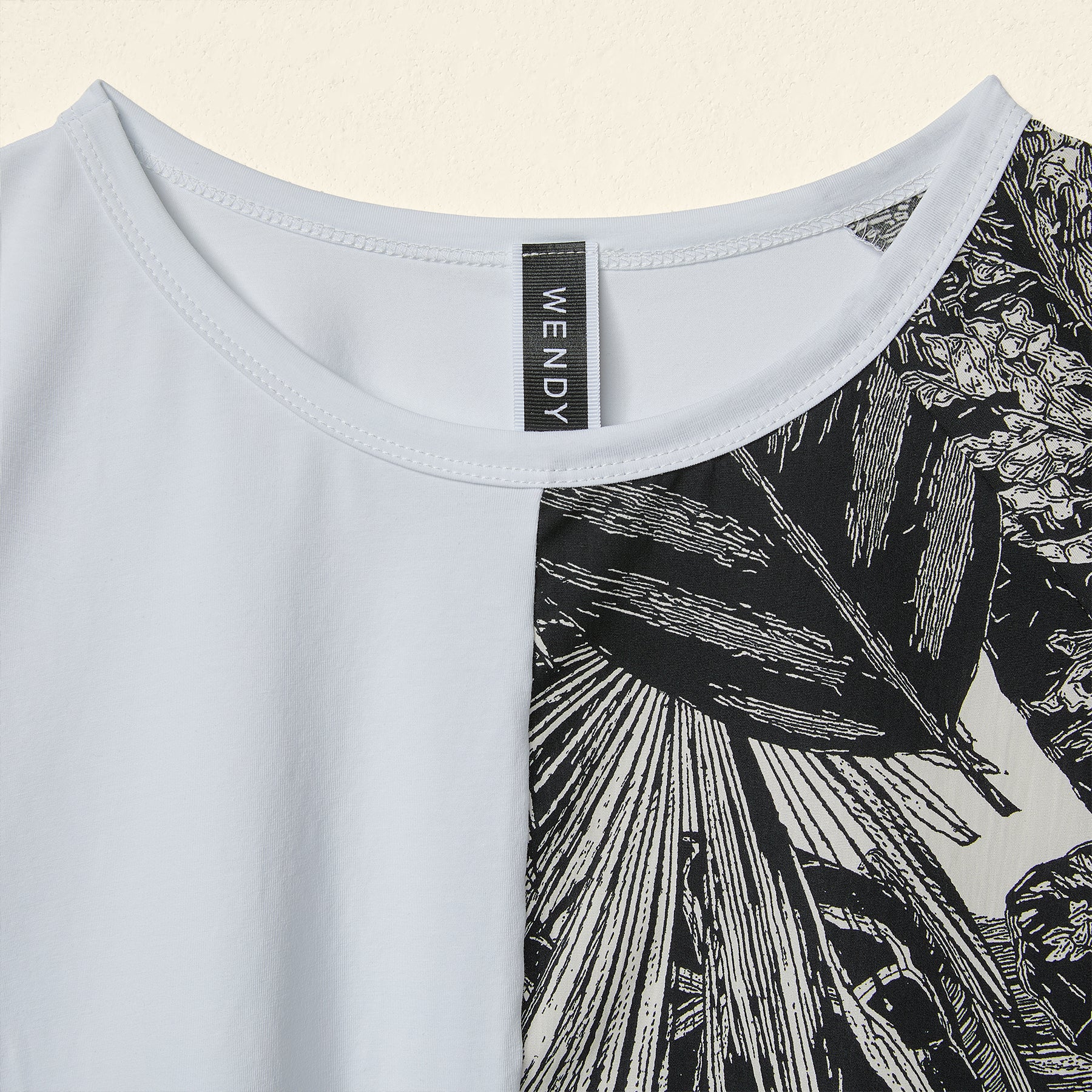 T-SHIRT WITH HALF PATTERNED FABRIC