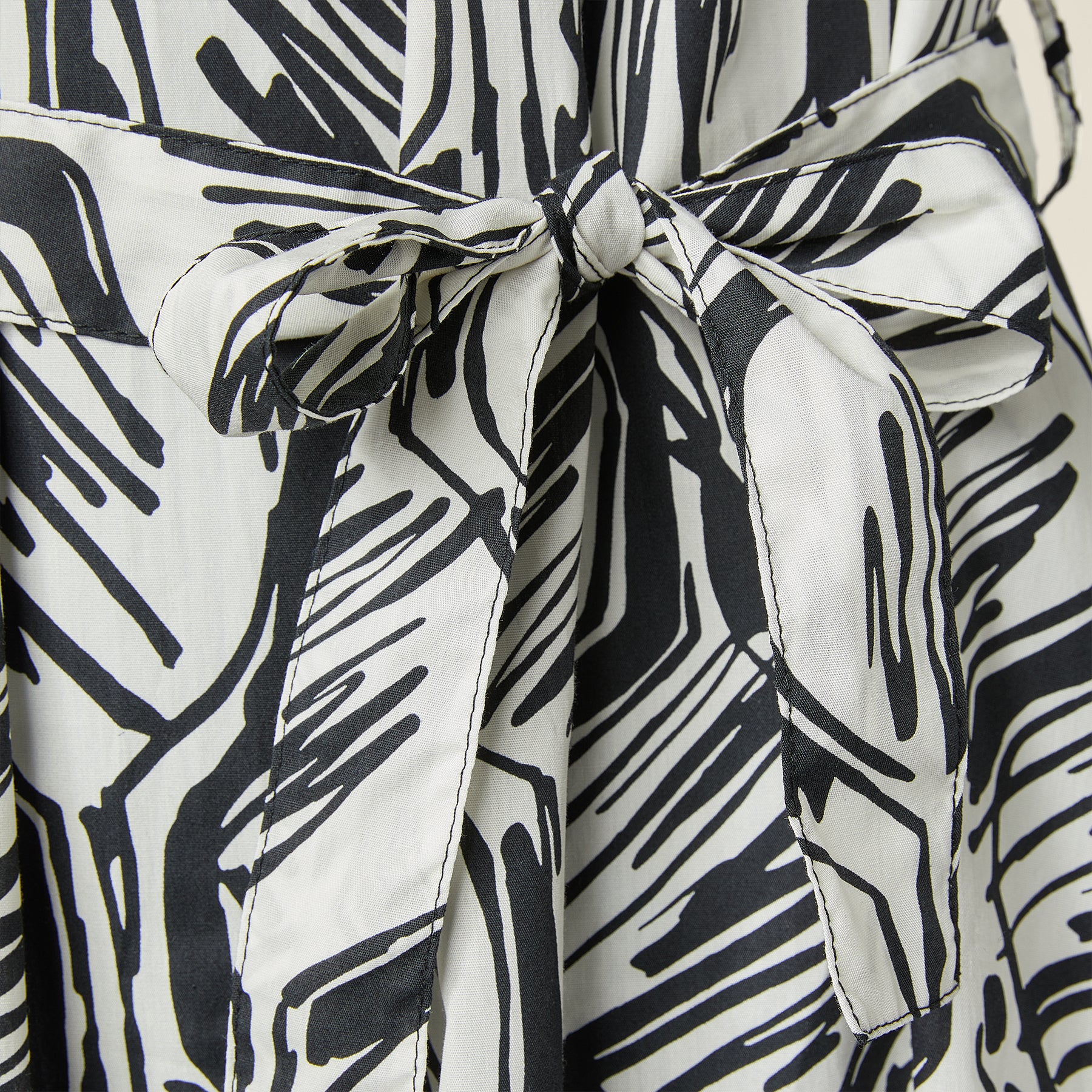 PRINTED DRESS WITH BELT