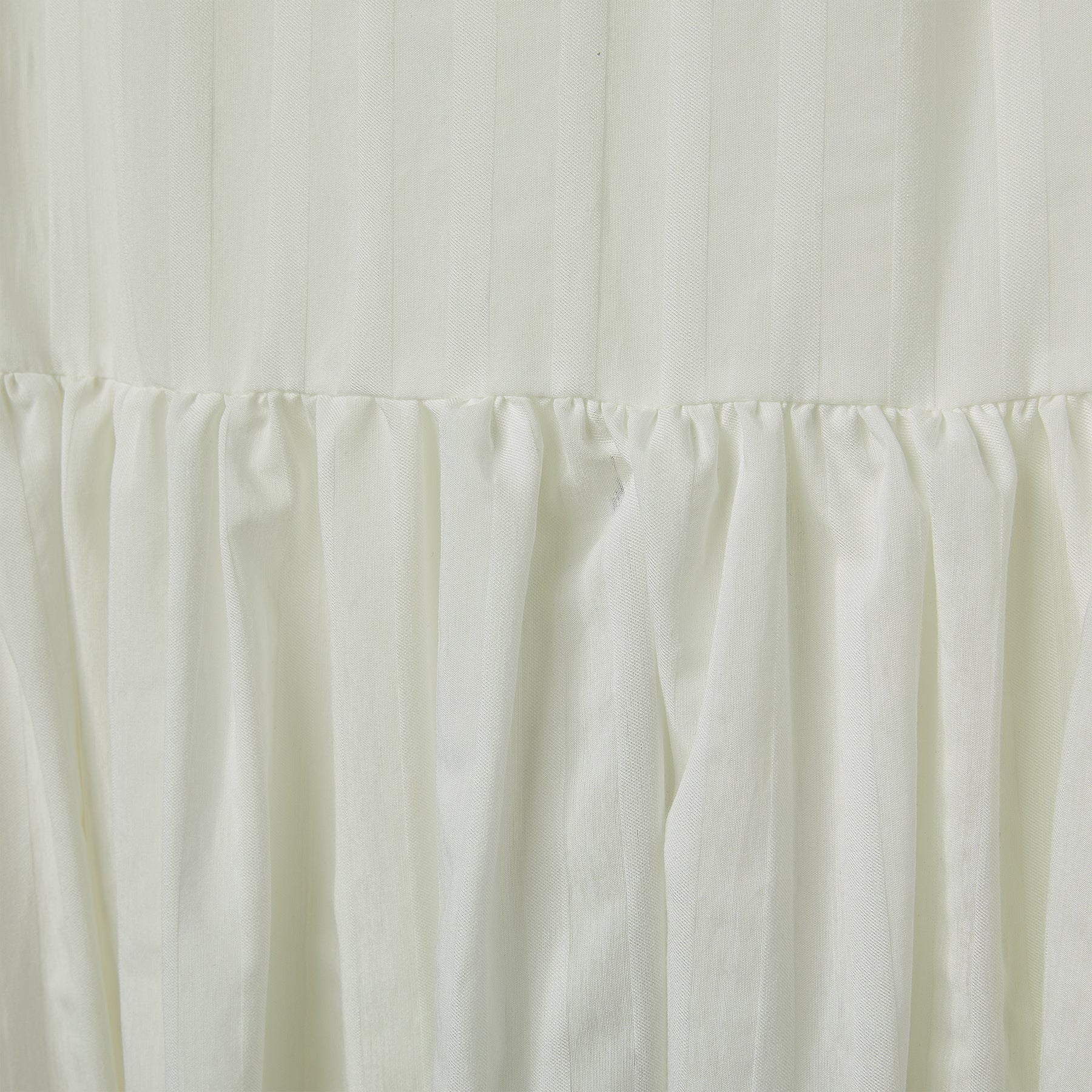 LIGHTWEIGHT DRESS IN VISCOSE BLEND FABRIC