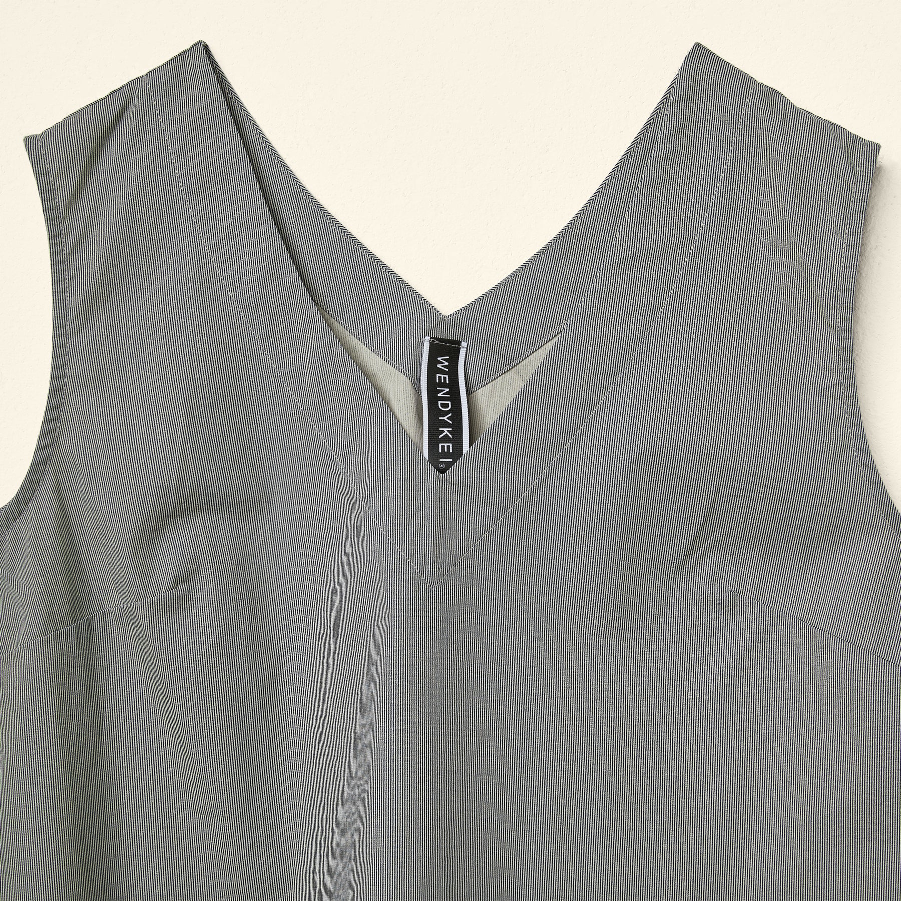 TOP IN THIN STRIPES FABRIC