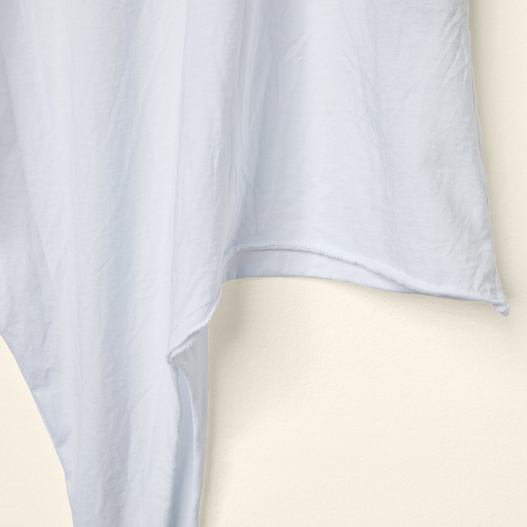 T-SHIRT WITH POINTED HEM