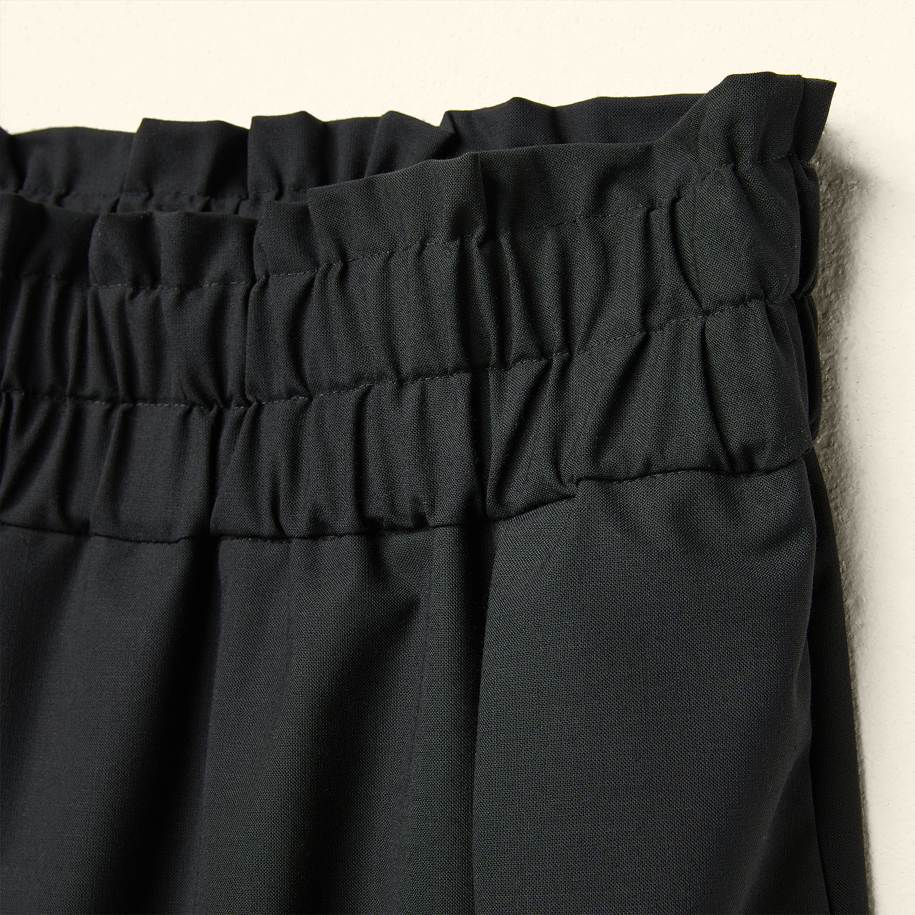 HIGH ELASTIC WAISTBAND TROUSERS