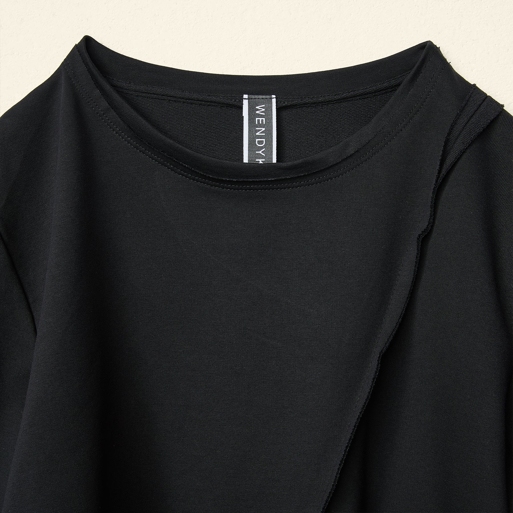 T-SHIRT LONGER ON THE SIDE