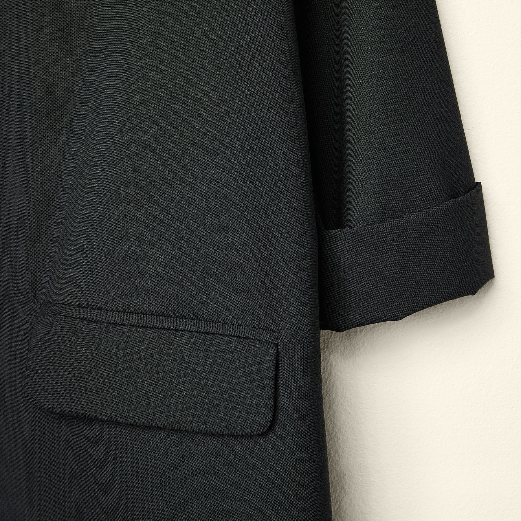 DRESS WITH DECORATIVE BUTTON CLOSURE