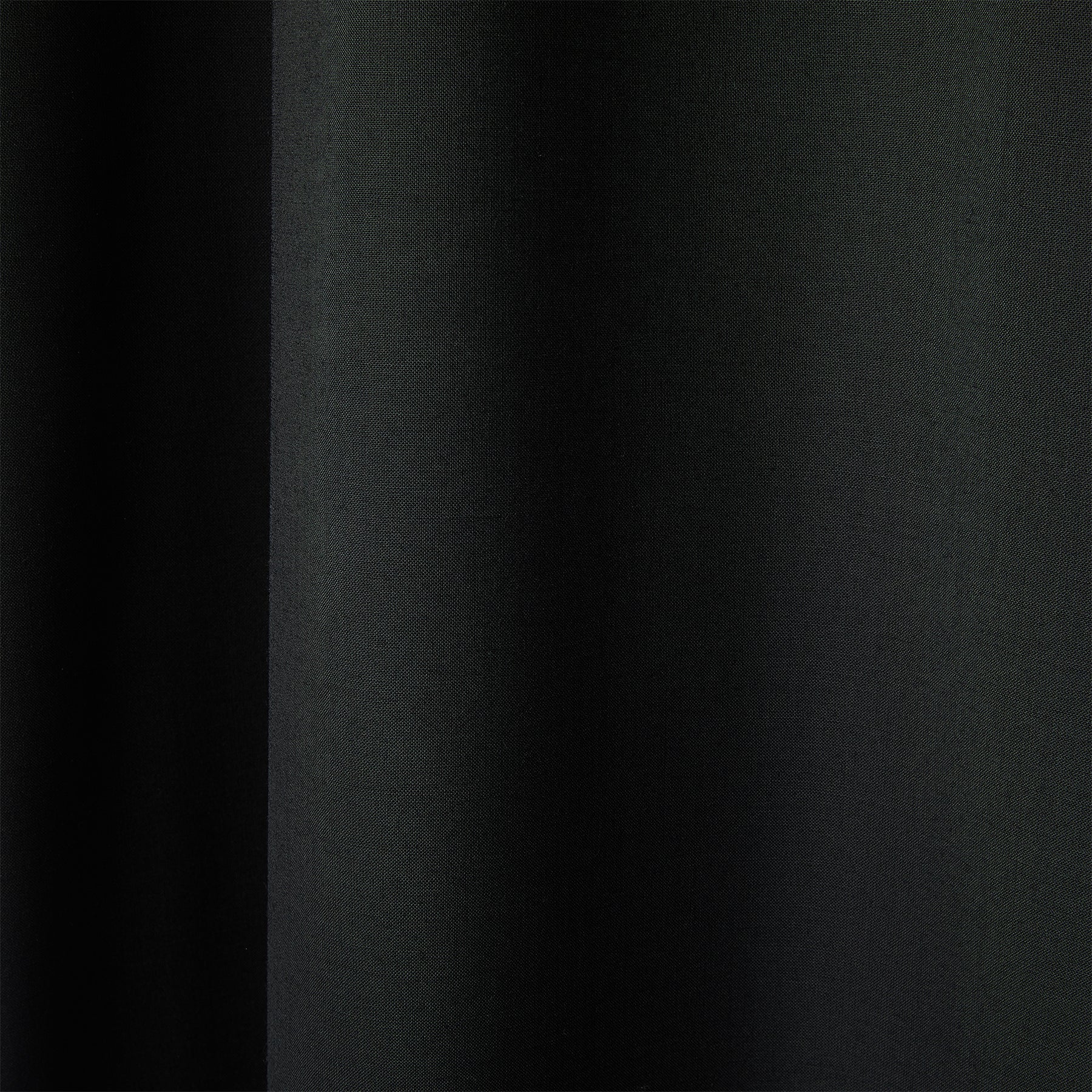 DRESS WITH DECORATIVE BUTTON CLOSURE