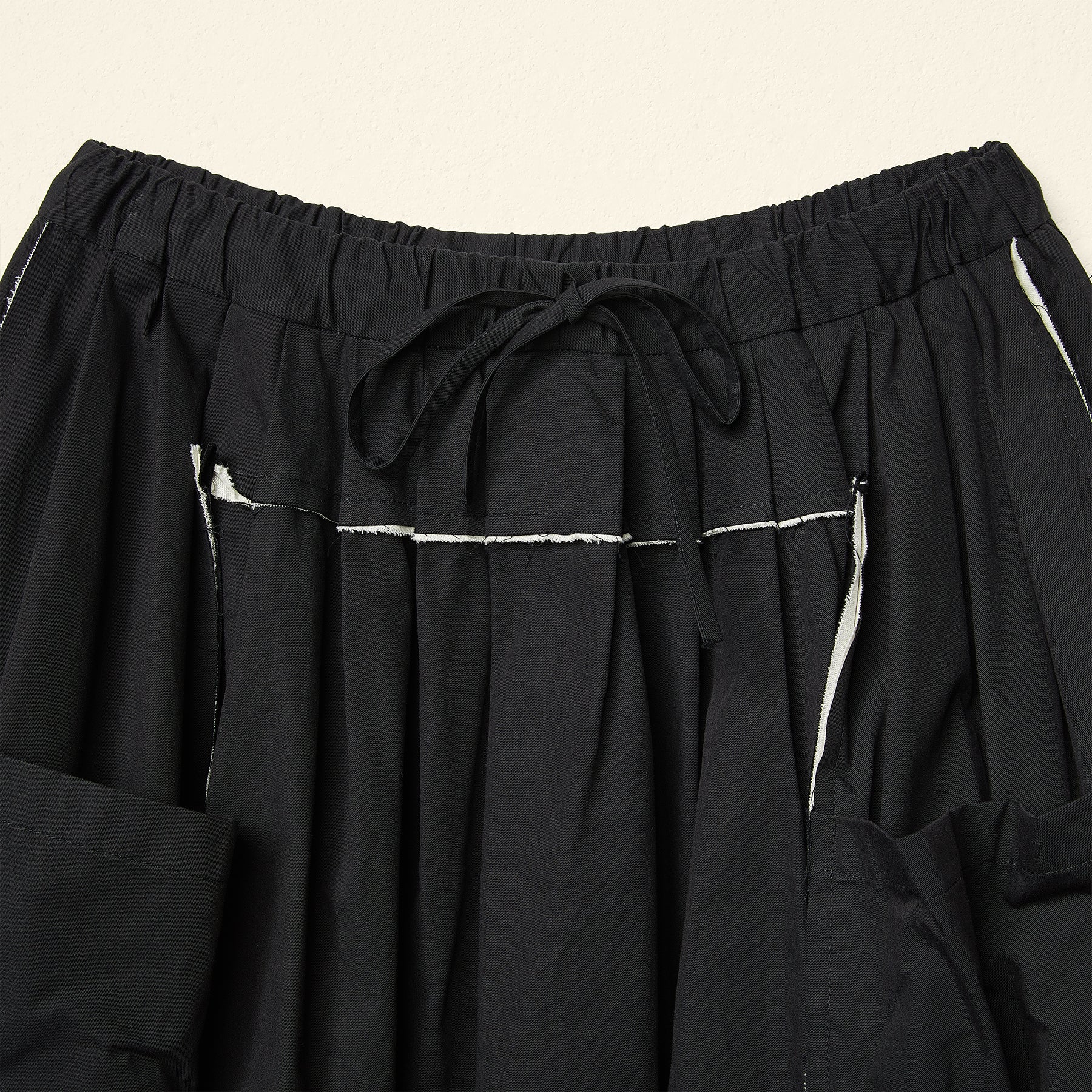 COMB TEETH HEM SKIRT