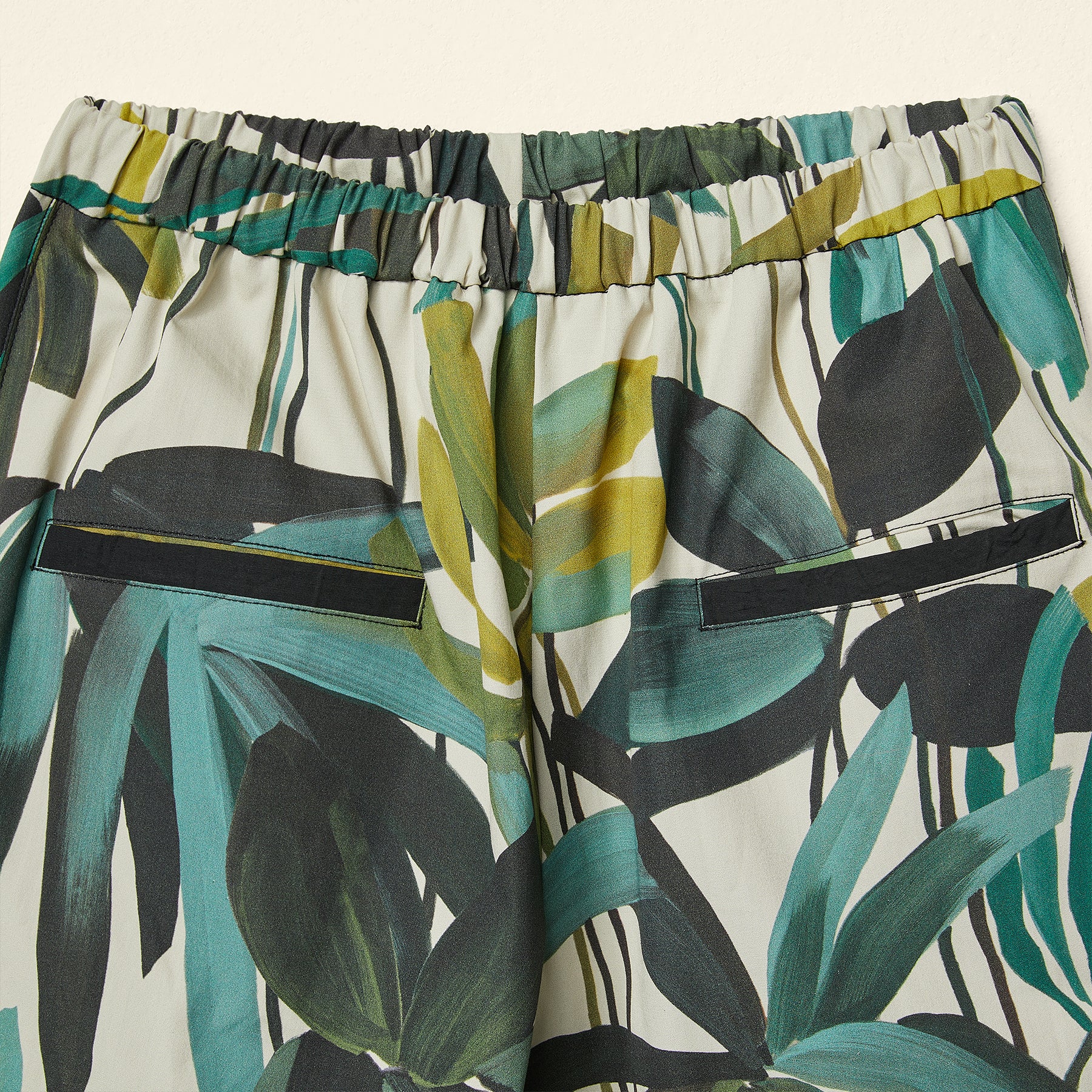 COTTON TROUSERS WITH EXOTIC FOLIAGE PRINT