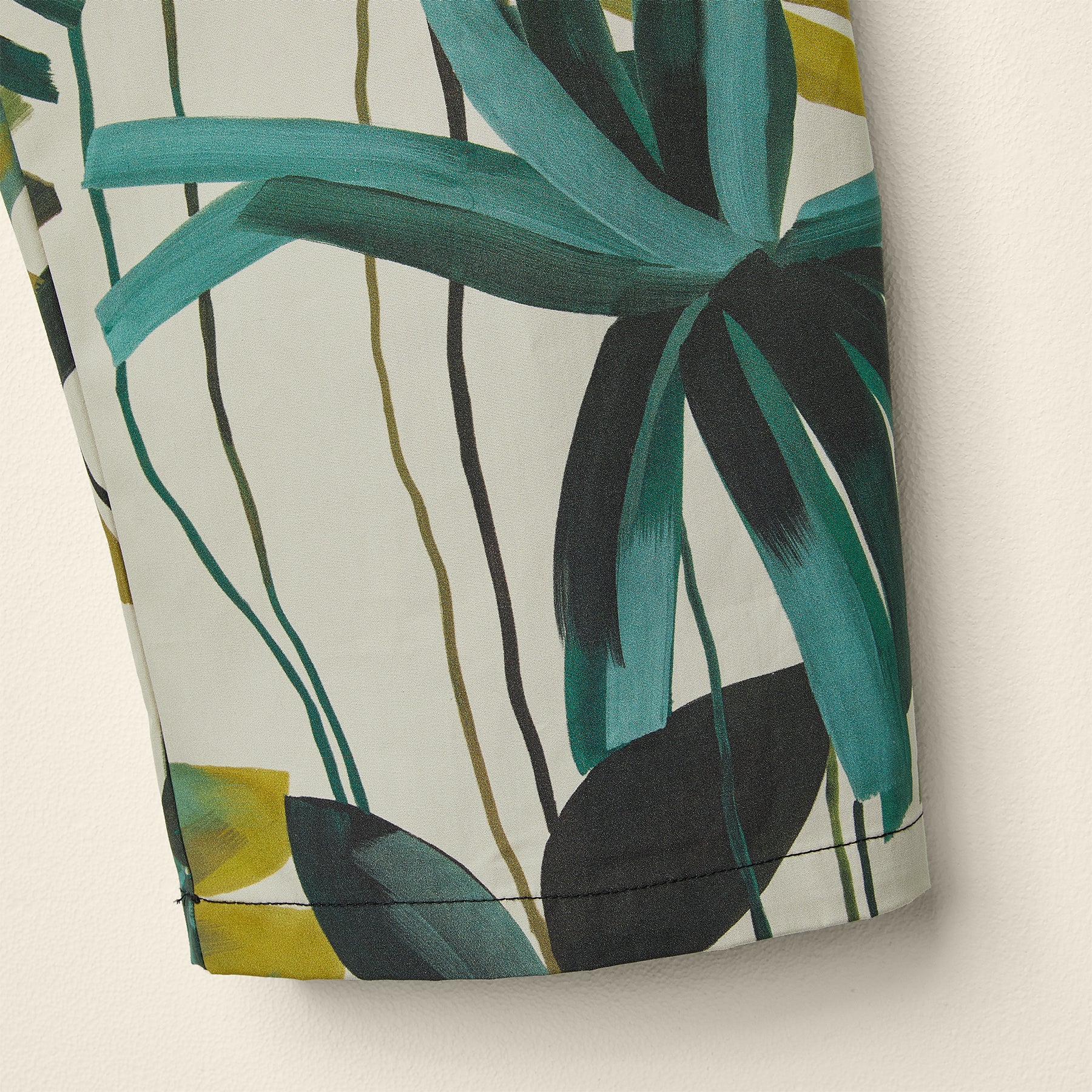 COTTON TROUSERS WITH EXOTIC FOLIAGE PRINT
