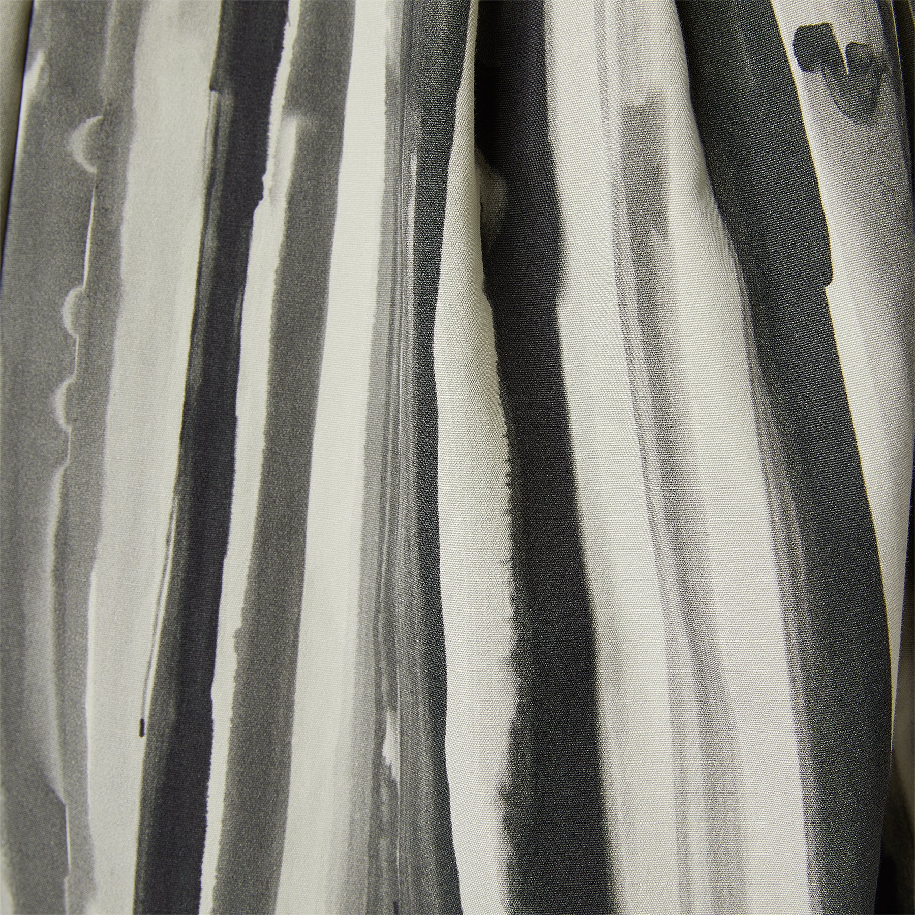 TROUSERS IN BRUSHSTROKE STRIPES PRINT