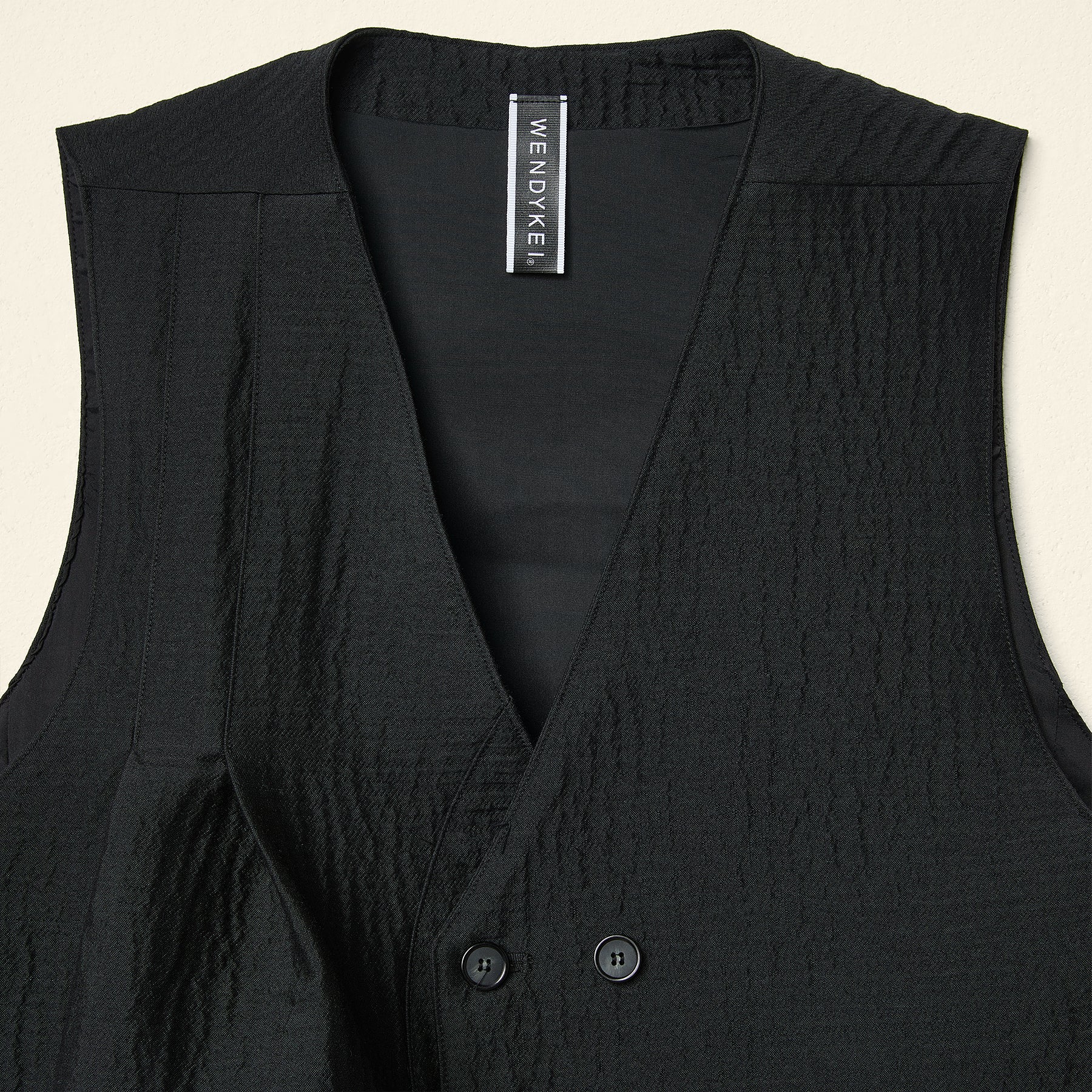 DOUBLE BREASTED VEST