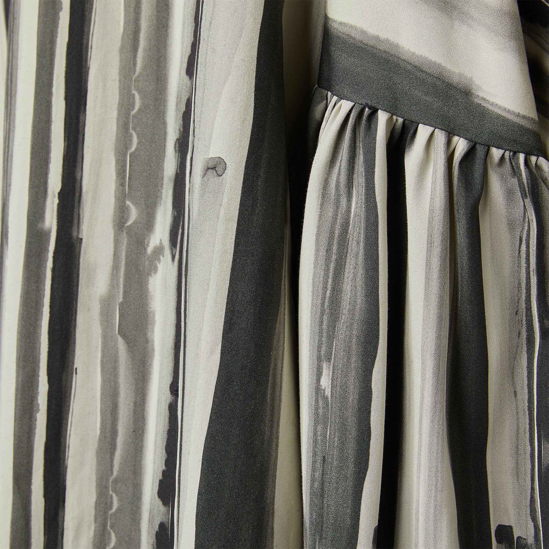 MIDI DRESS IN BRUSHSTROKE STRIPES PRINT