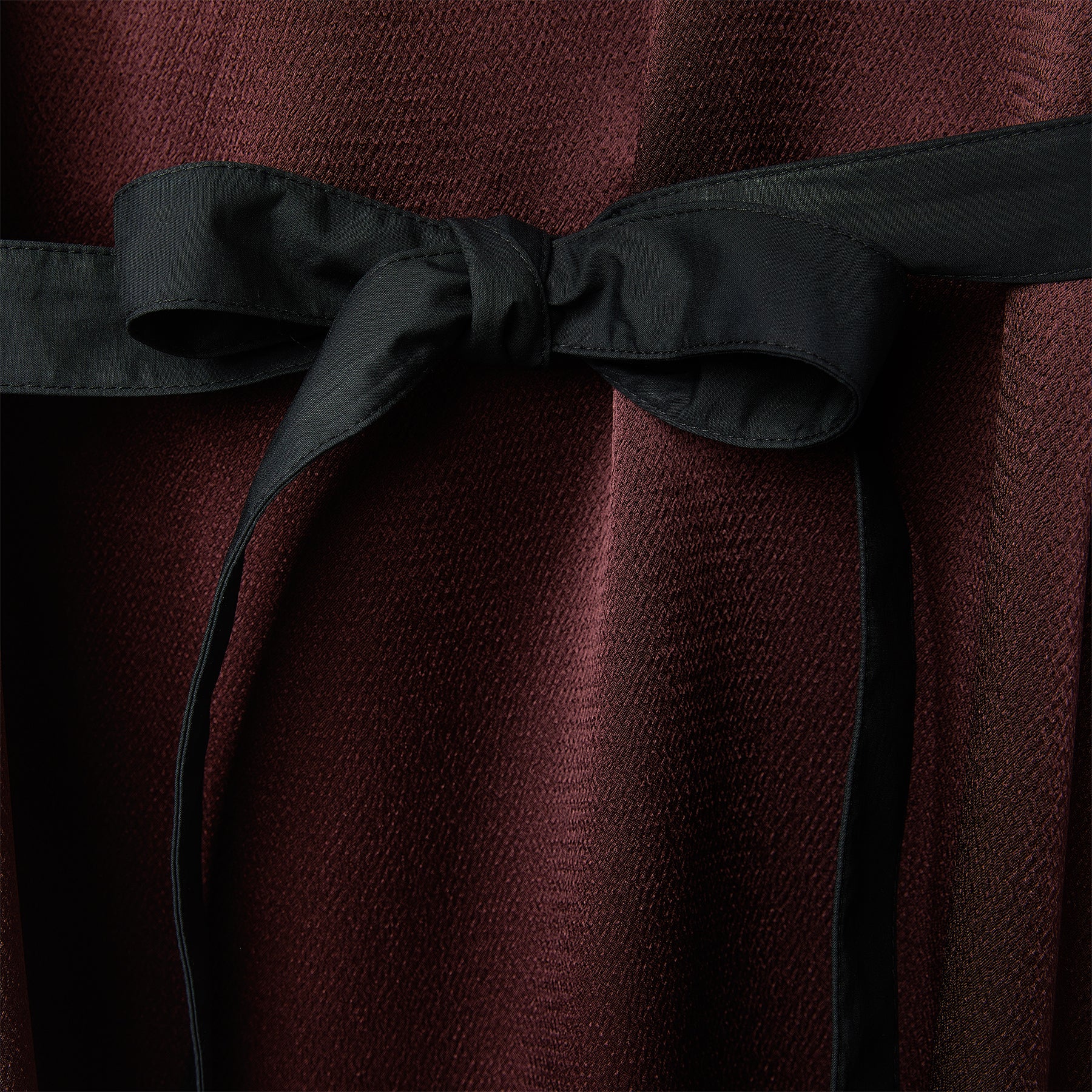 ELEGANT SLEEVELESS DRESS