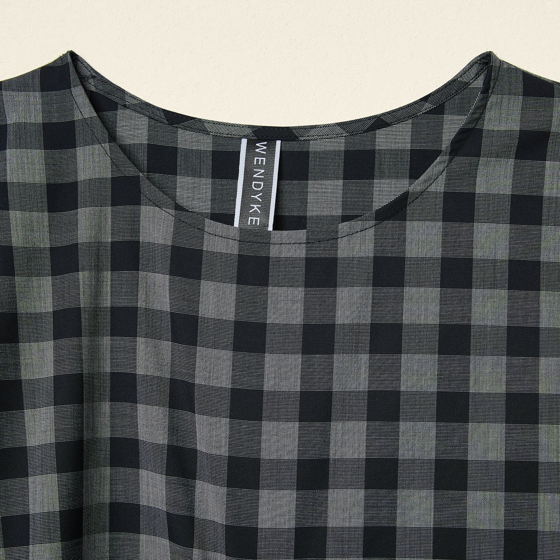CHECKED DRESS WITH PLEAT