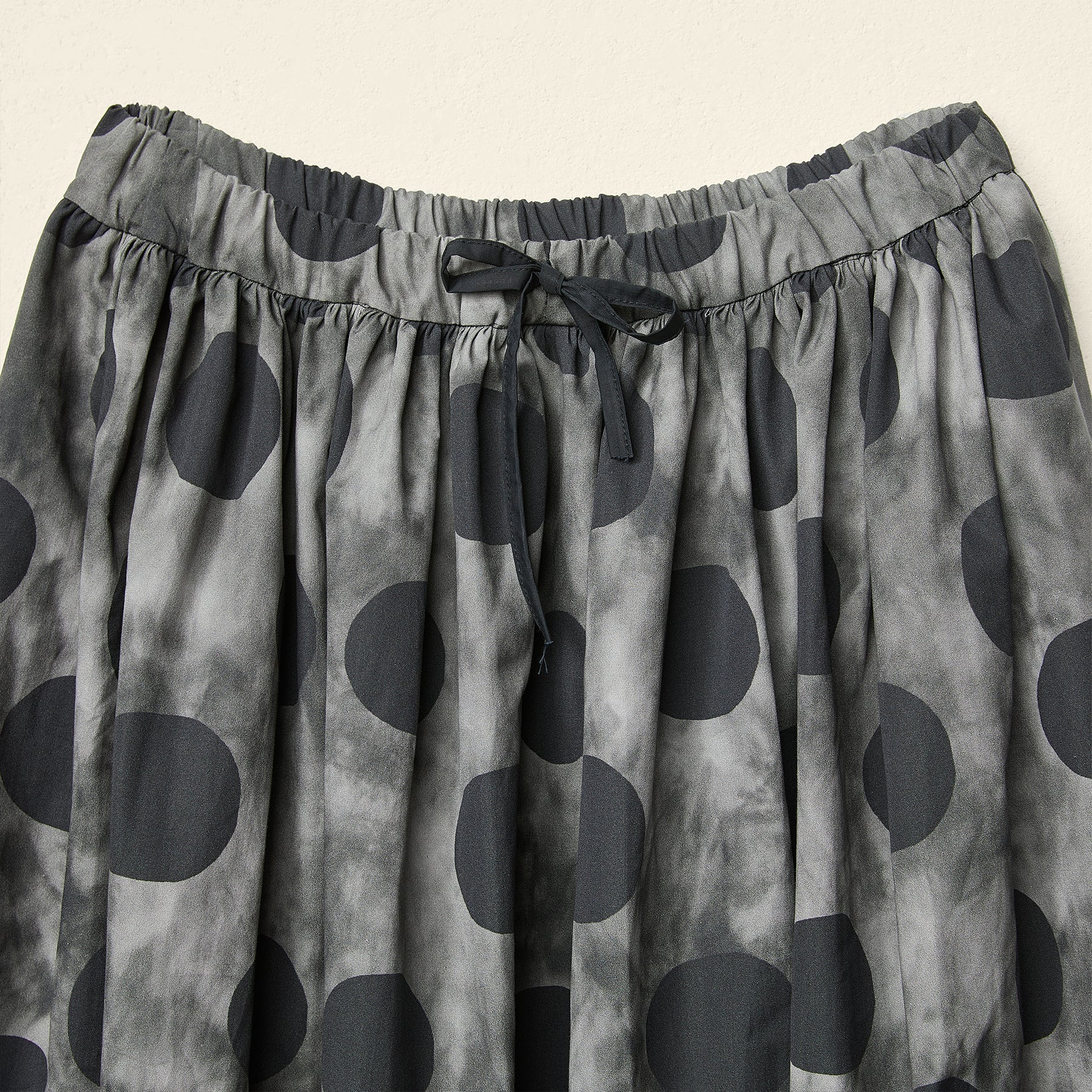 SMOKE DOTTED SKIRT