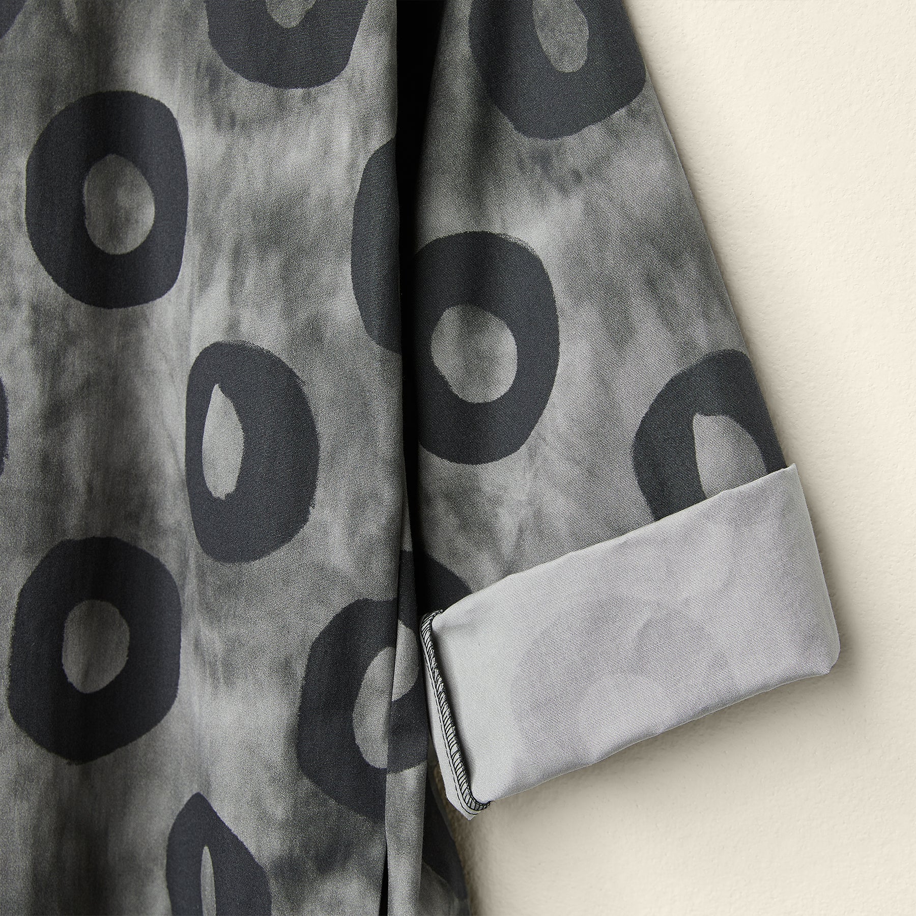 SMOKY DRESS WITH RINGS