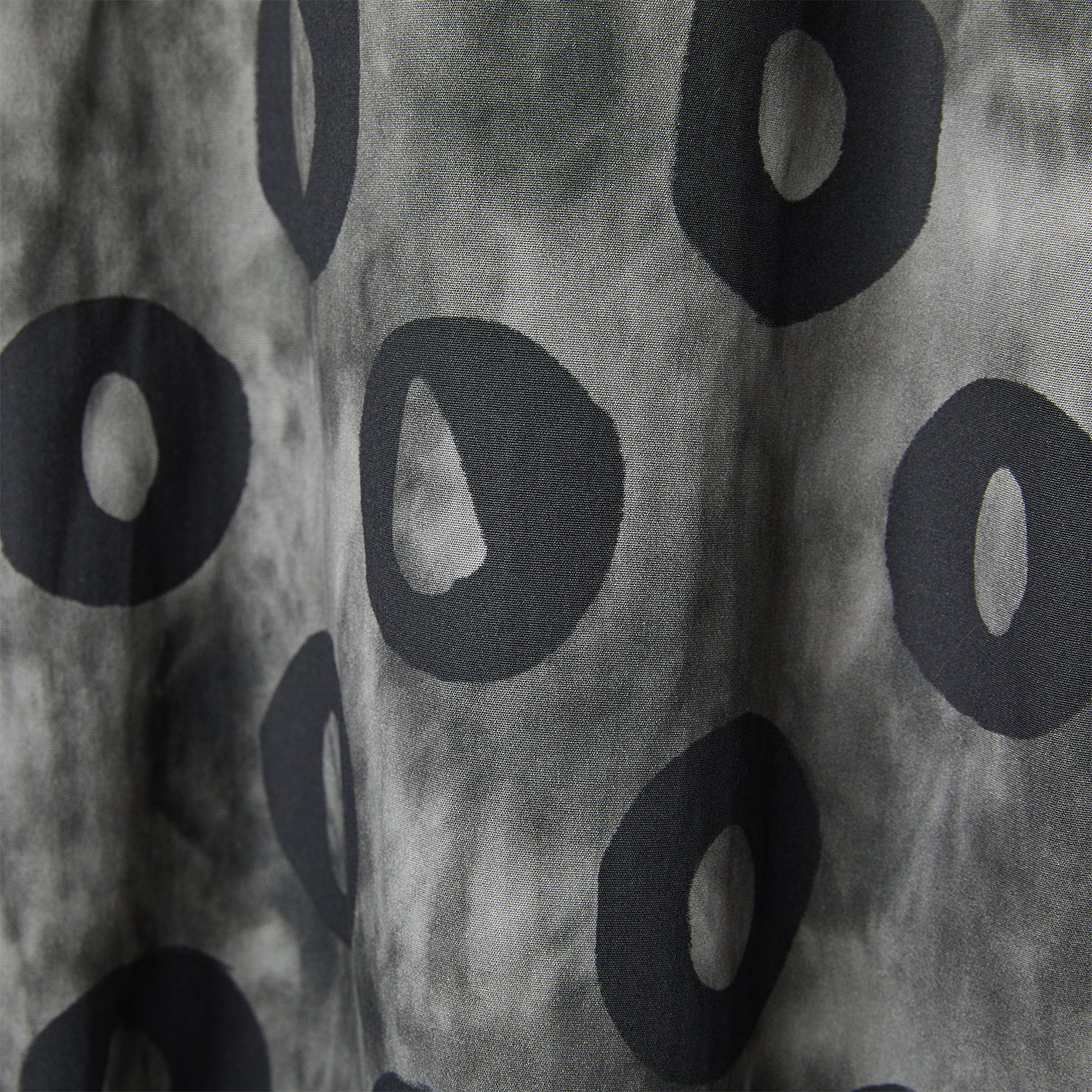 SMOKY DRESS WITH RINGS