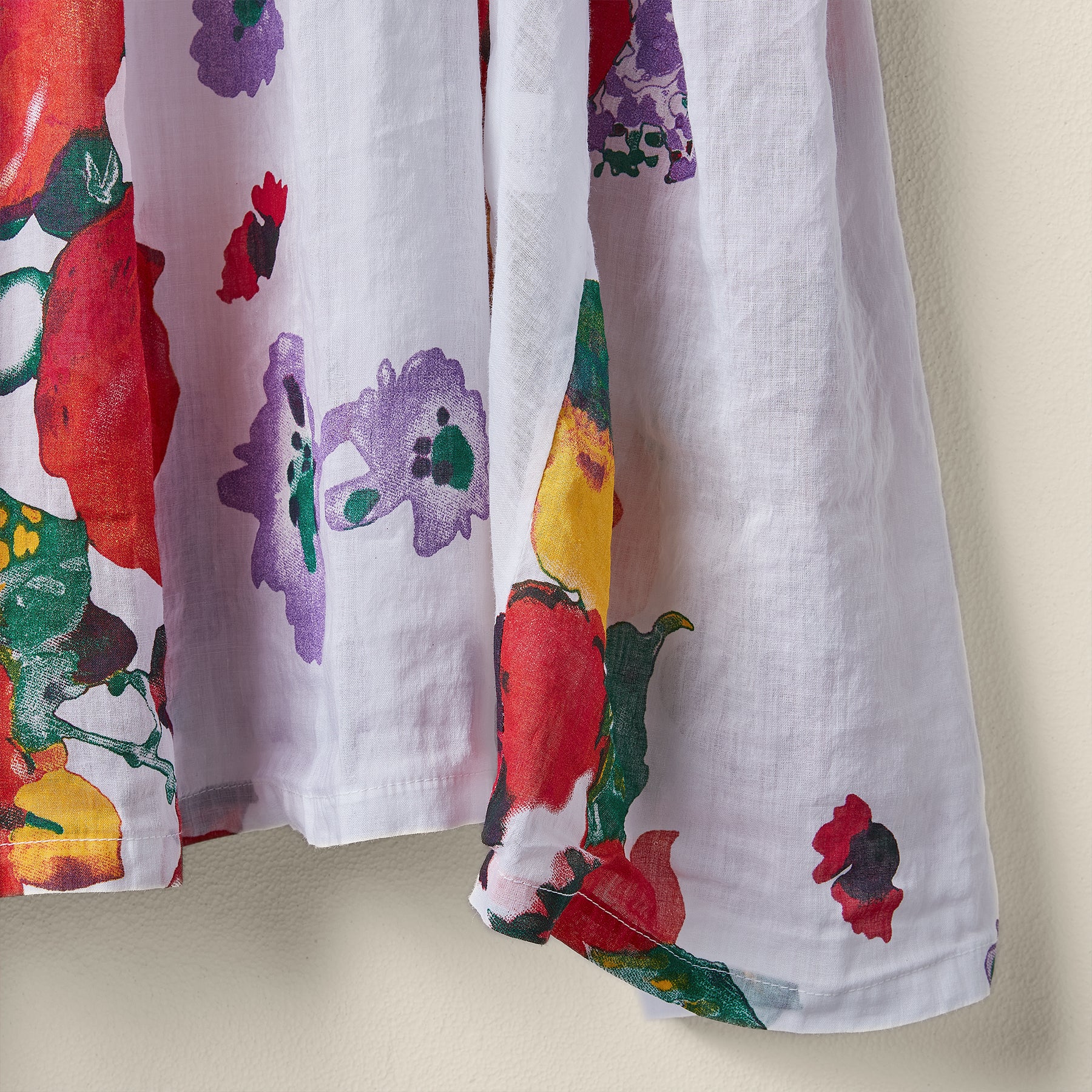 SLEEVELESS DRESS IN FLORAL RAMIE FABRIC