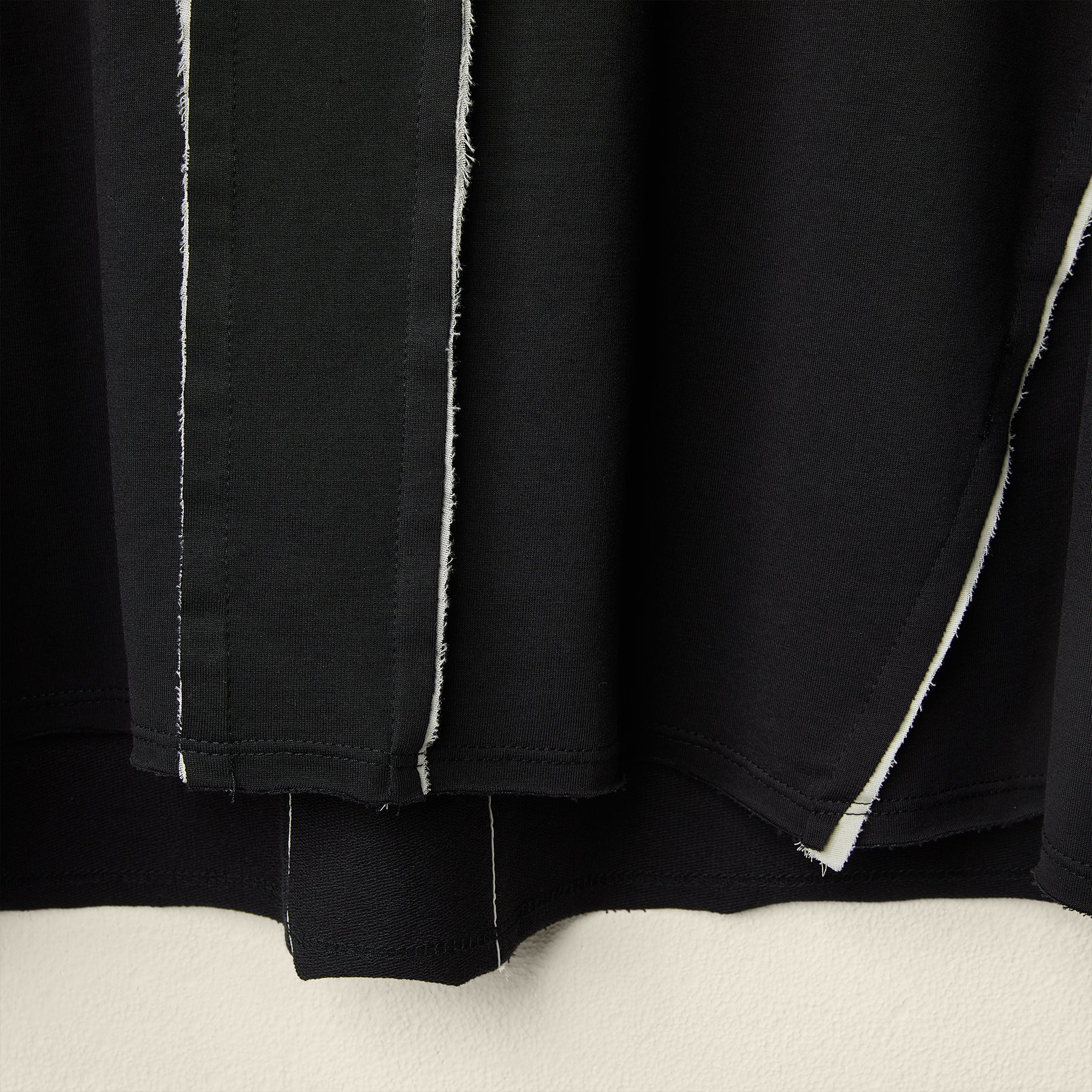 RAW-EDGE SWEATSHIRT