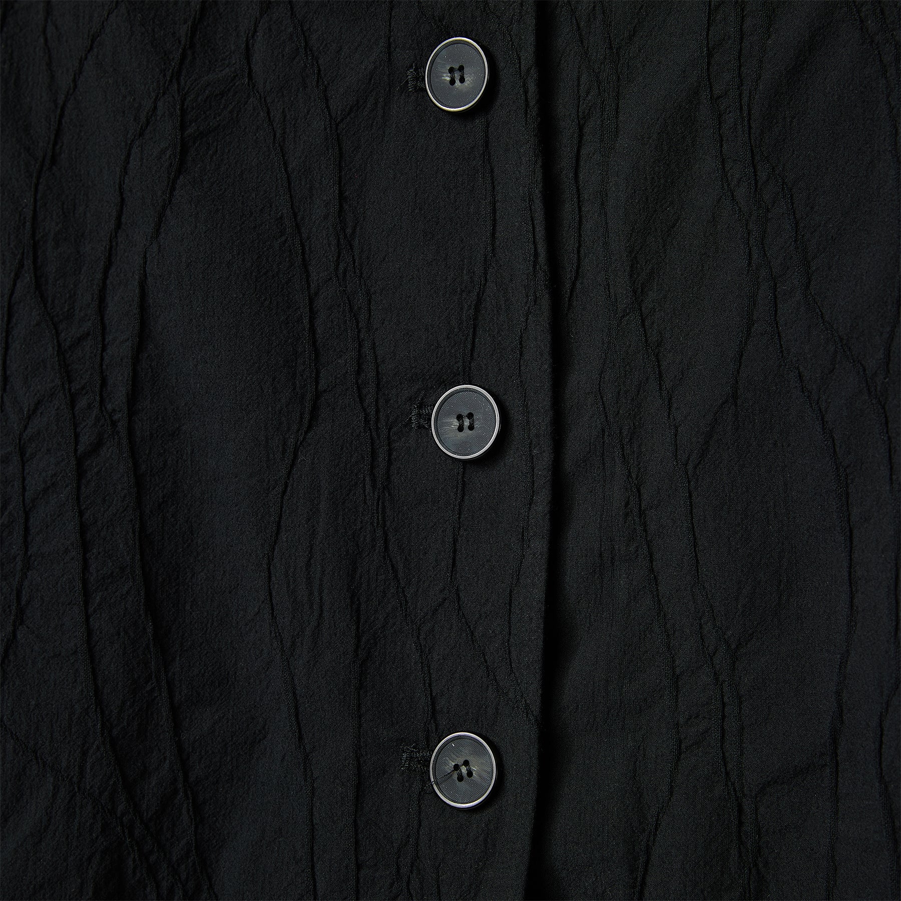 JACKET WITH RELIEF PATTERN
