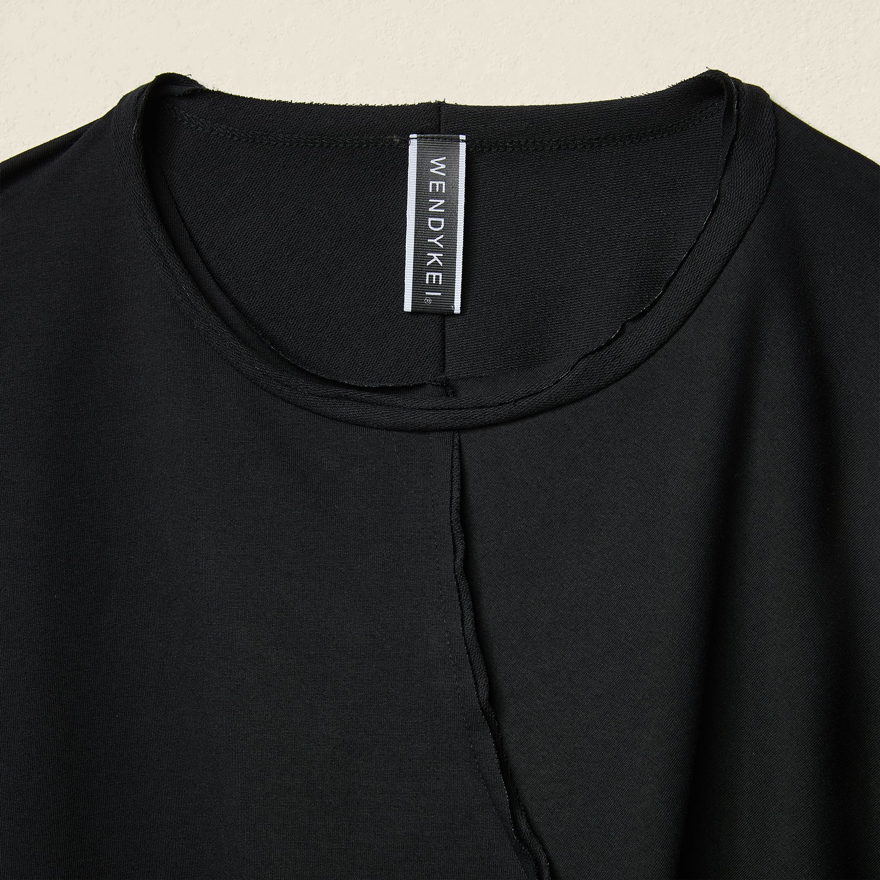 BAT SLEEVES ASYMMETRICAL T-SHIRT