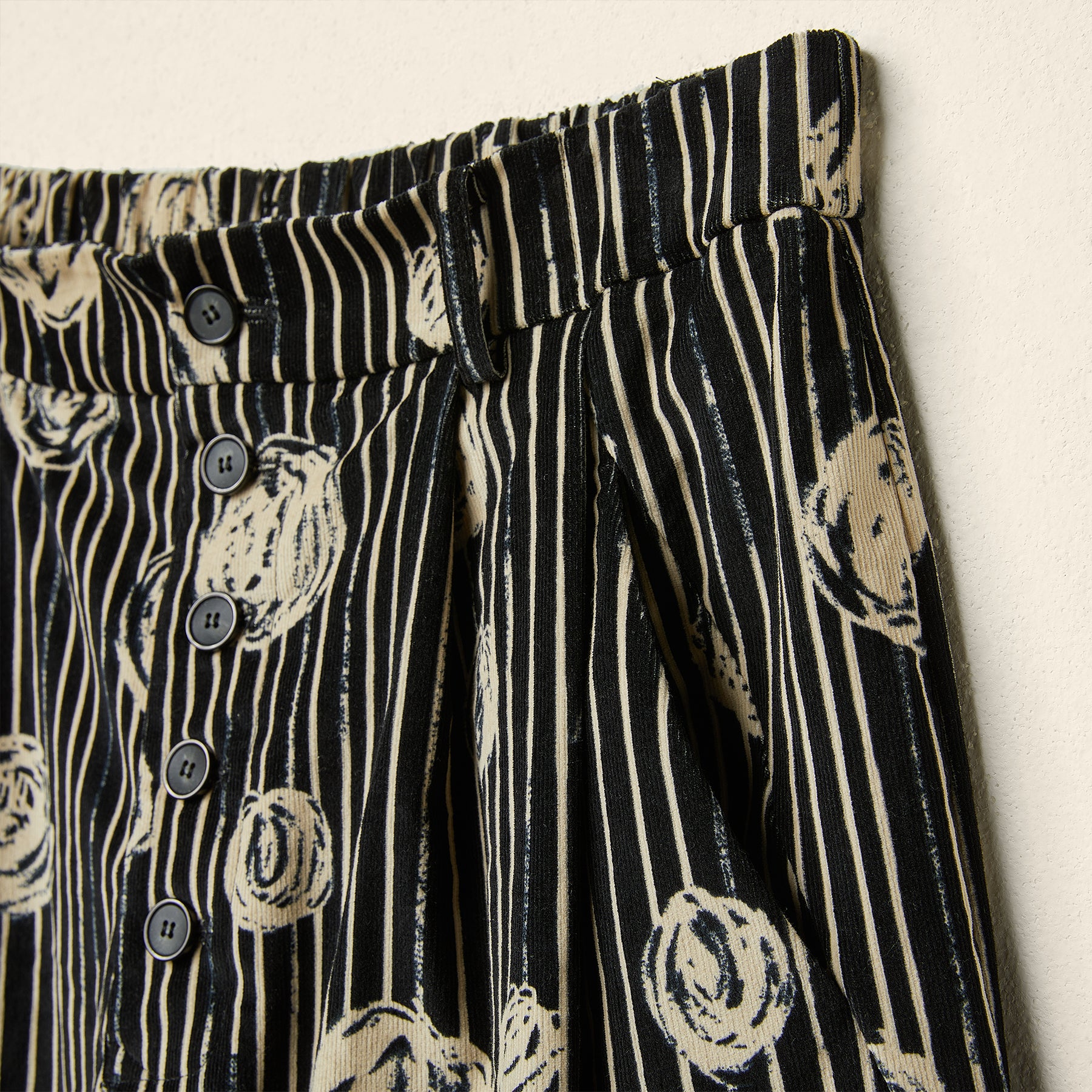AW26 VELVET TROUSERS WITH GRAPHIC PRINT