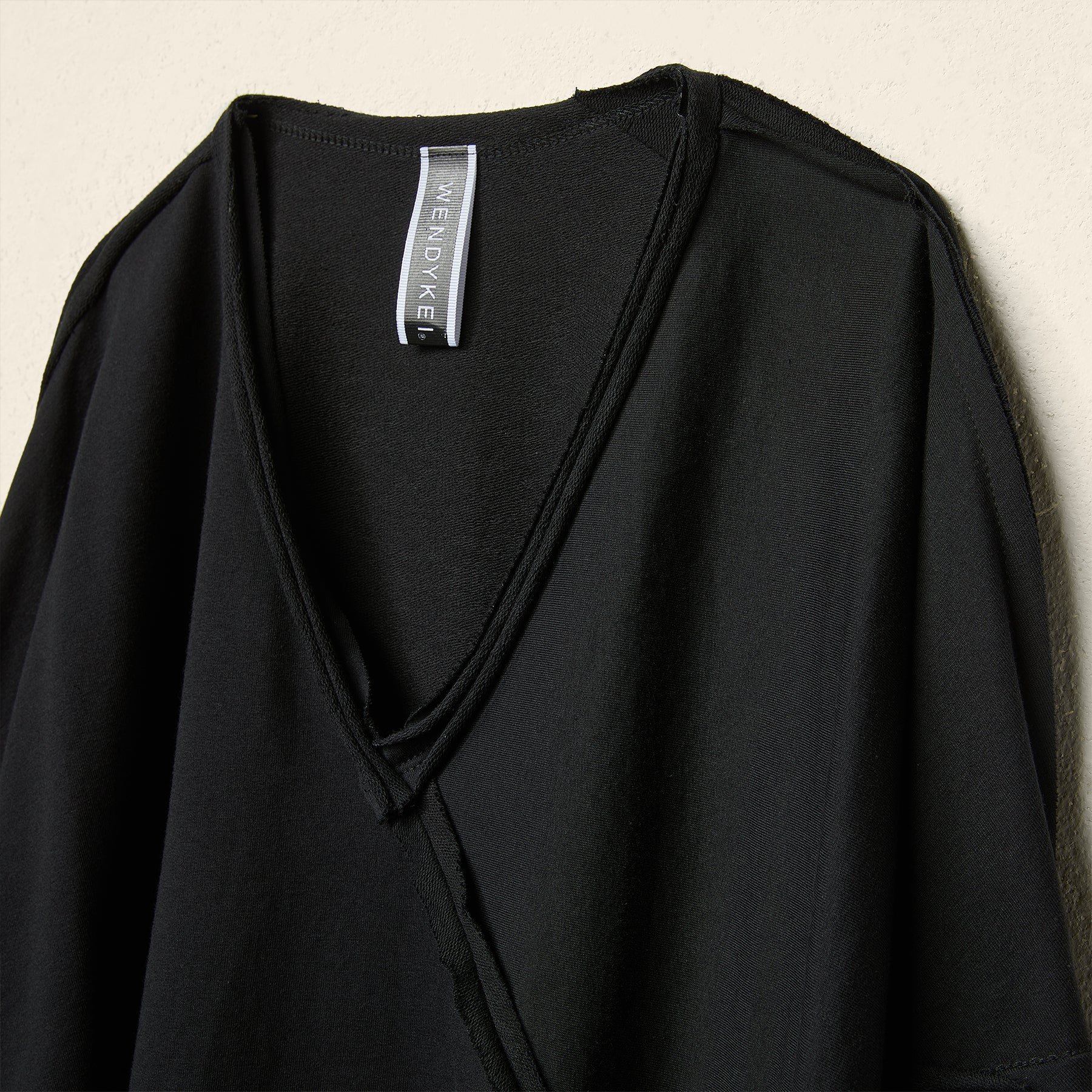 AW26 RAW EDGE SWEATSHIRT