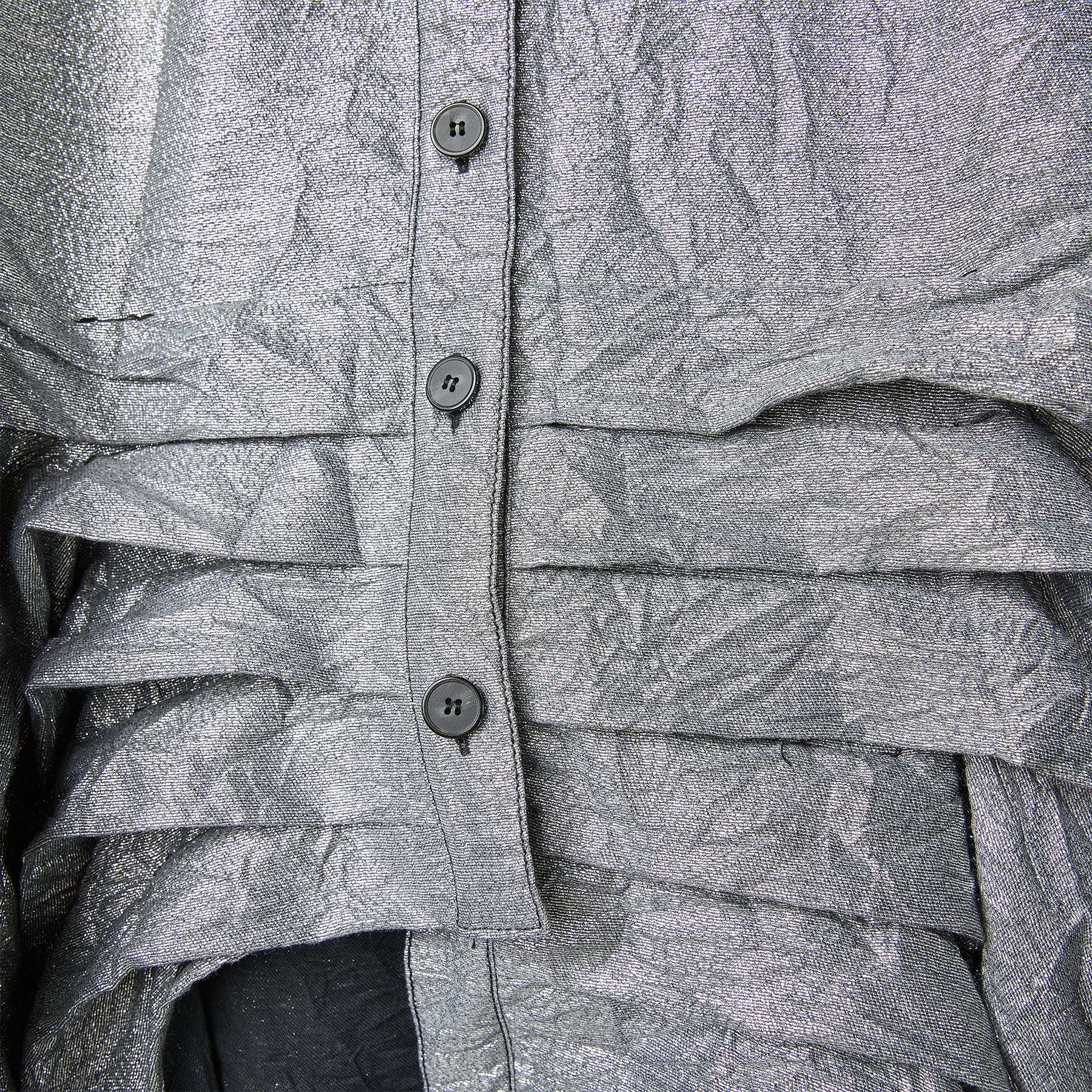 AW26 METALLIC PLEATED JACKET