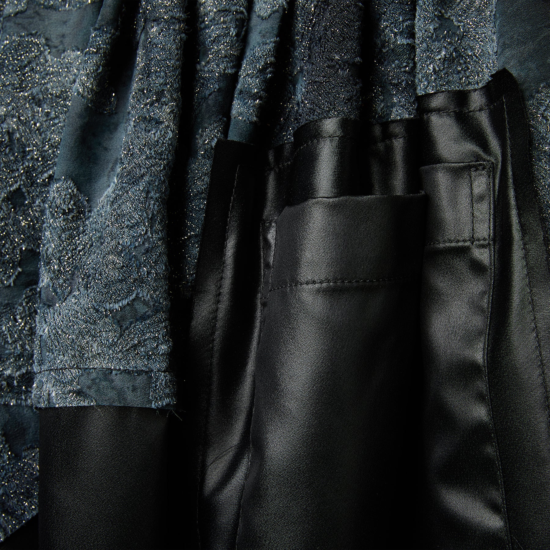 AW26 FAUX LEATHER SKIRT WITH JACQUARD DETAIL