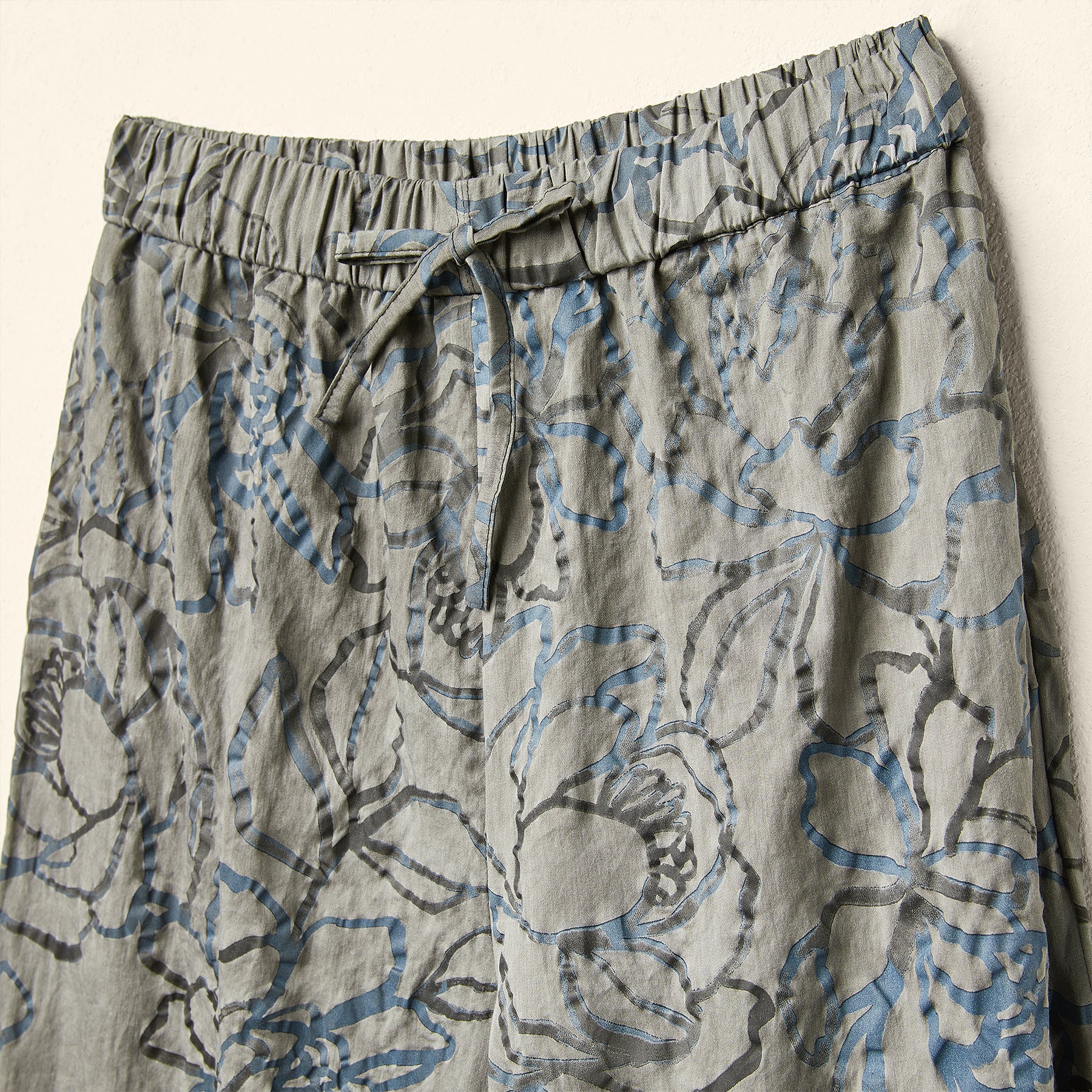 TROUSERS WITH PRINT