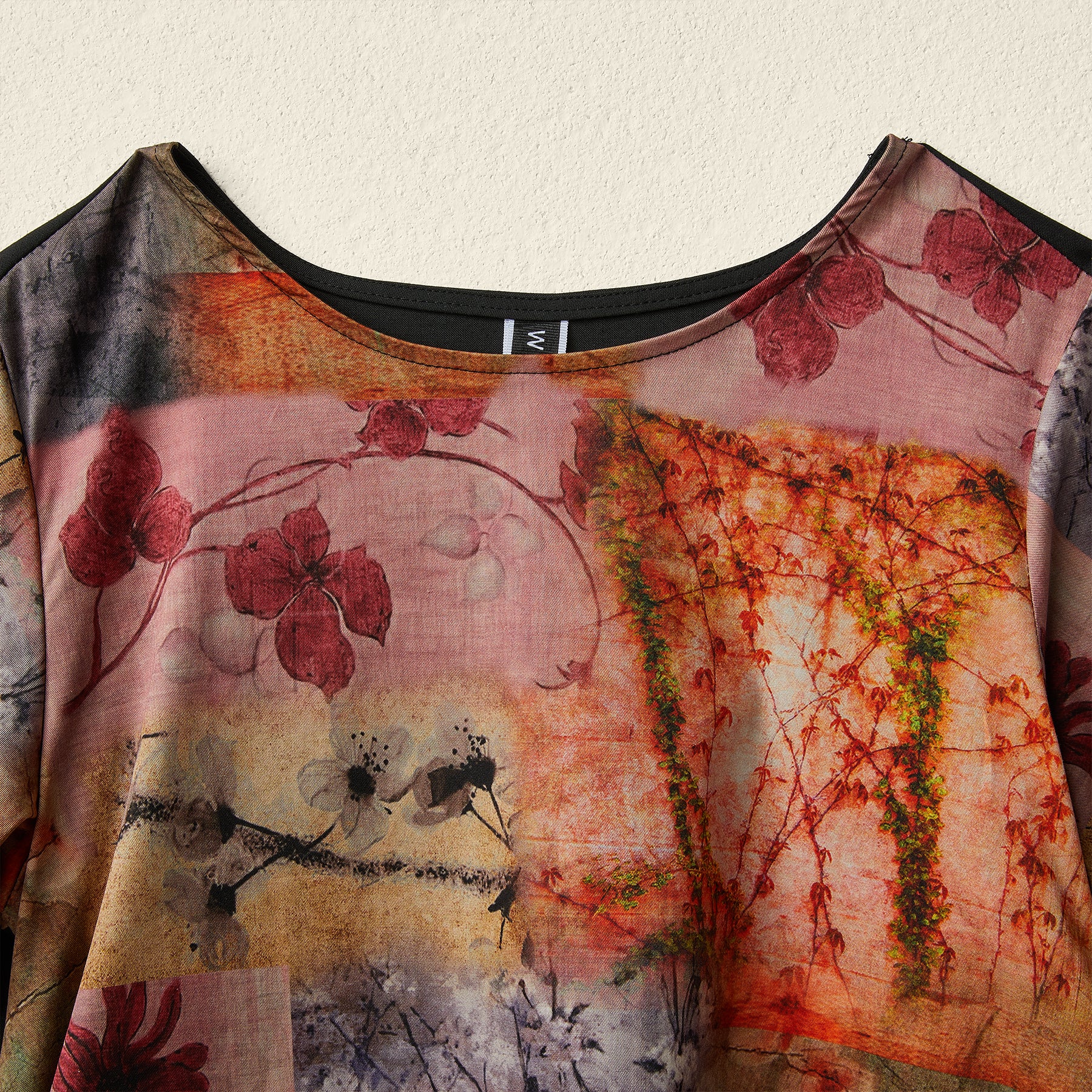 WIDE DRESS WITH FLORAL PATTERN