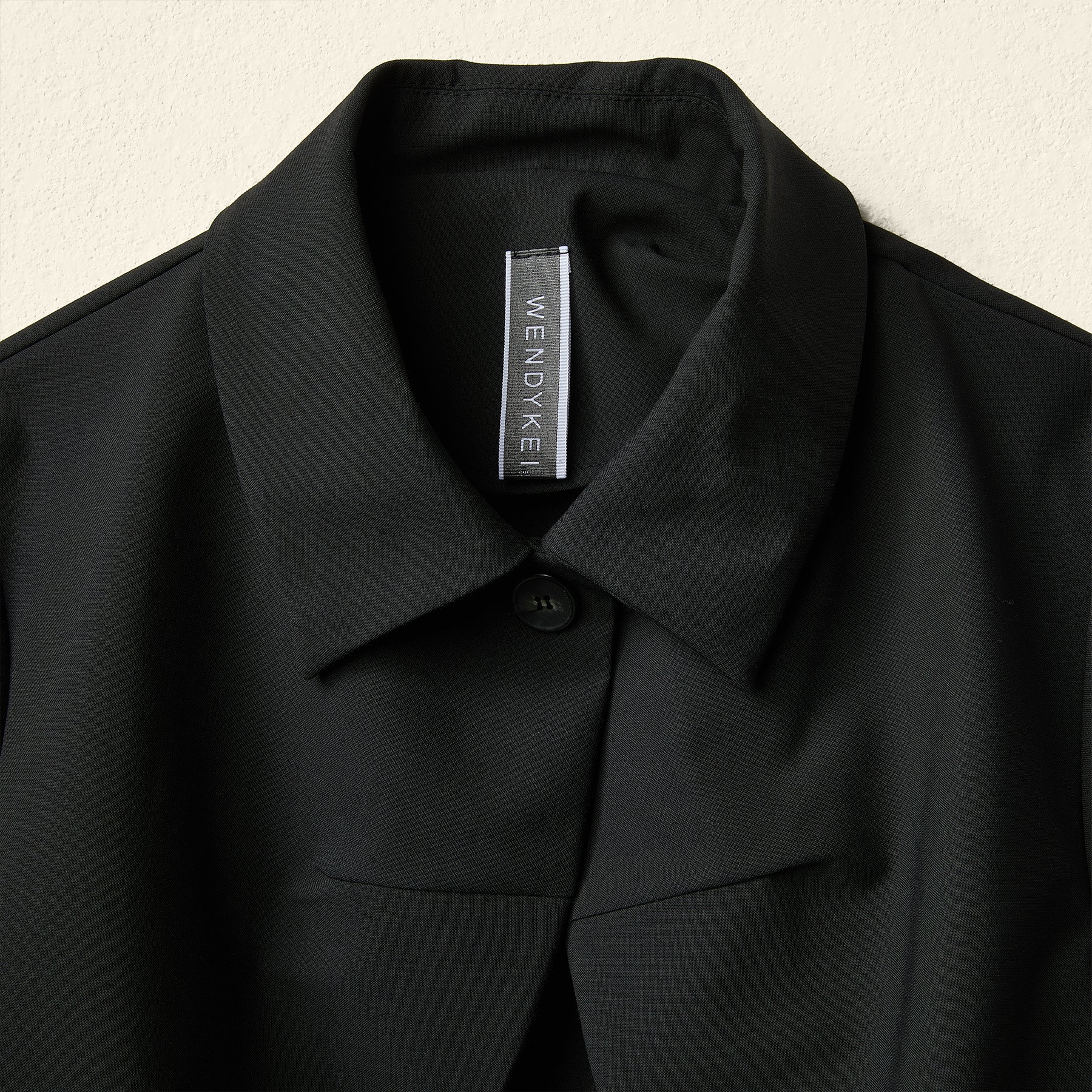 CROPPED SHORT SLEEVES BLAZER