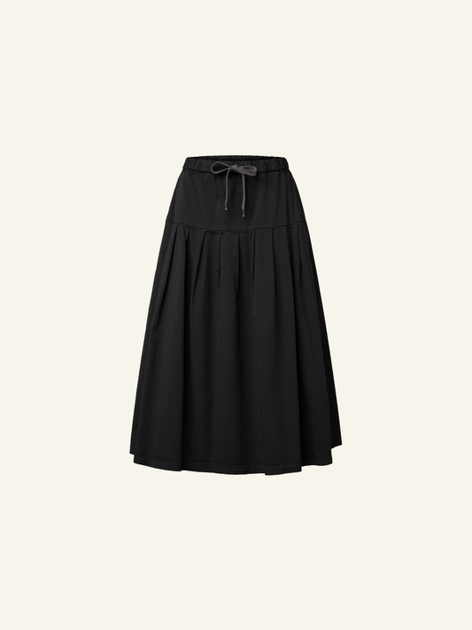 PLEATED SKIRT WITH SMOOTH YOKE