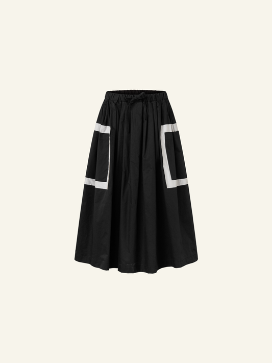 SKIRT WITH TWO-TONE POCKETS