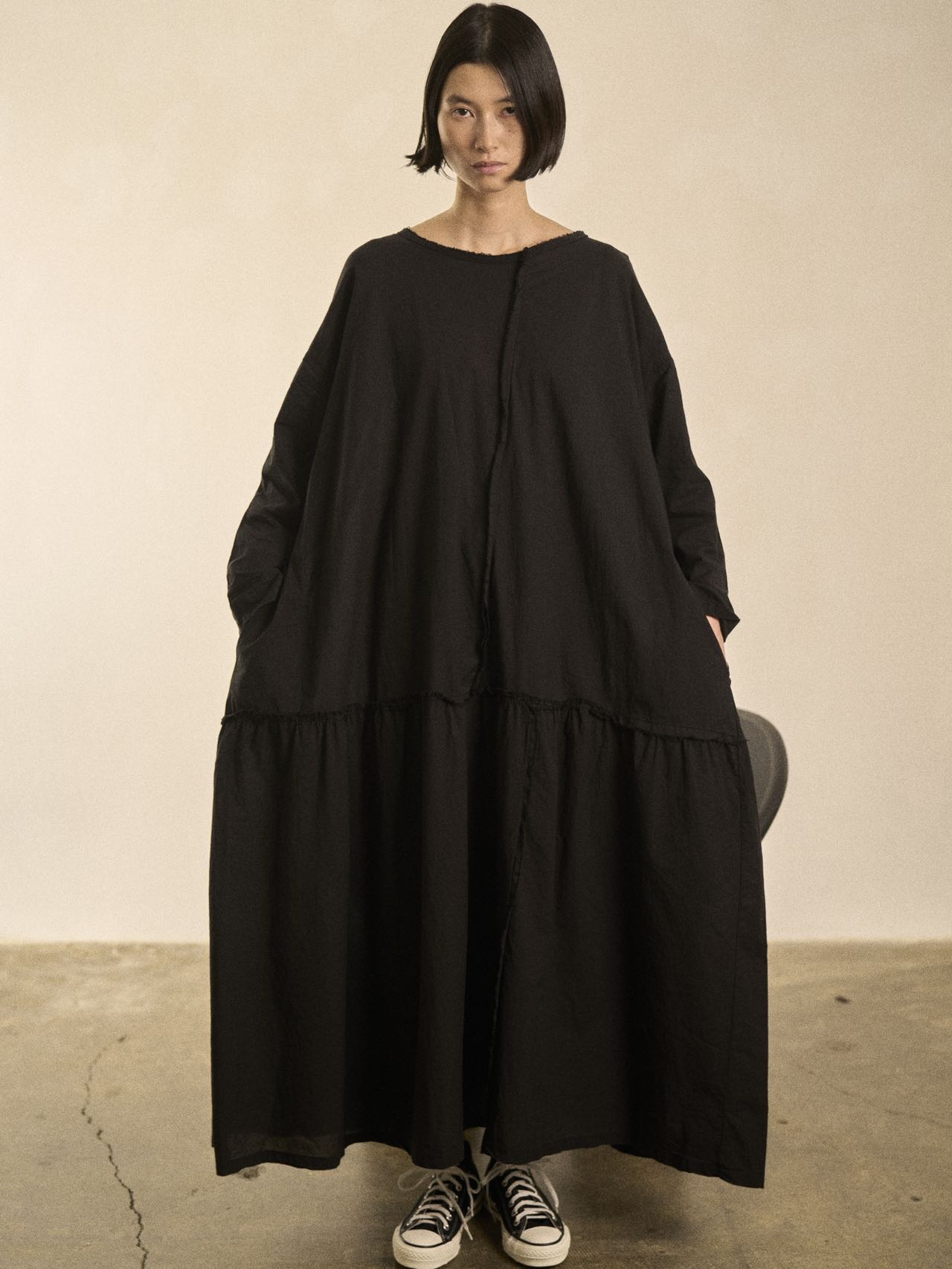 LONG POPLIN DRESS WITH RAW CUT SEAMS