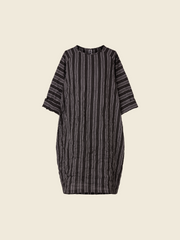 WRINKLED EFFECT STRIPED MIDI DRESS