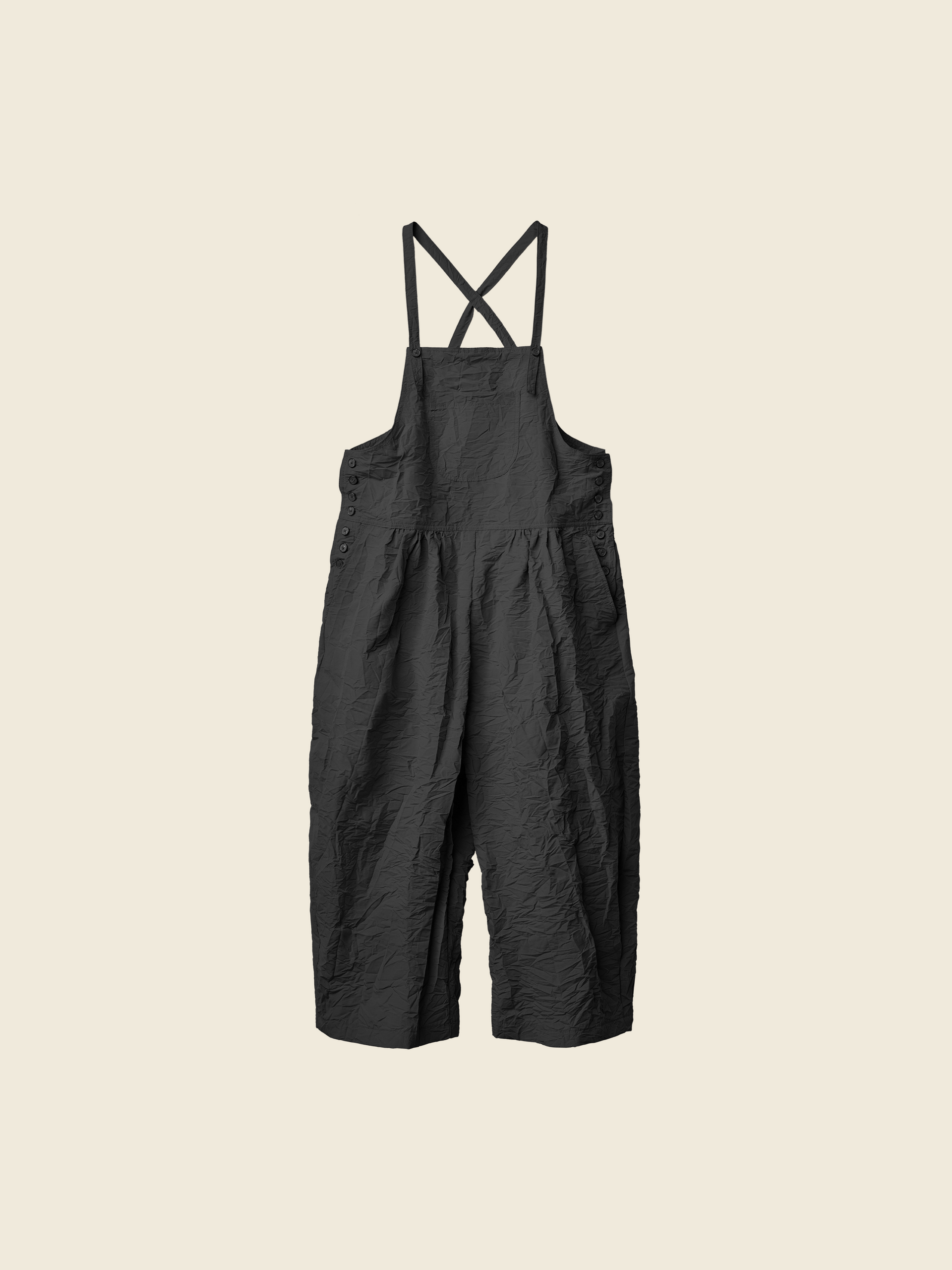 DUNGAREES IN WRINKLED EFFECT FABRIC