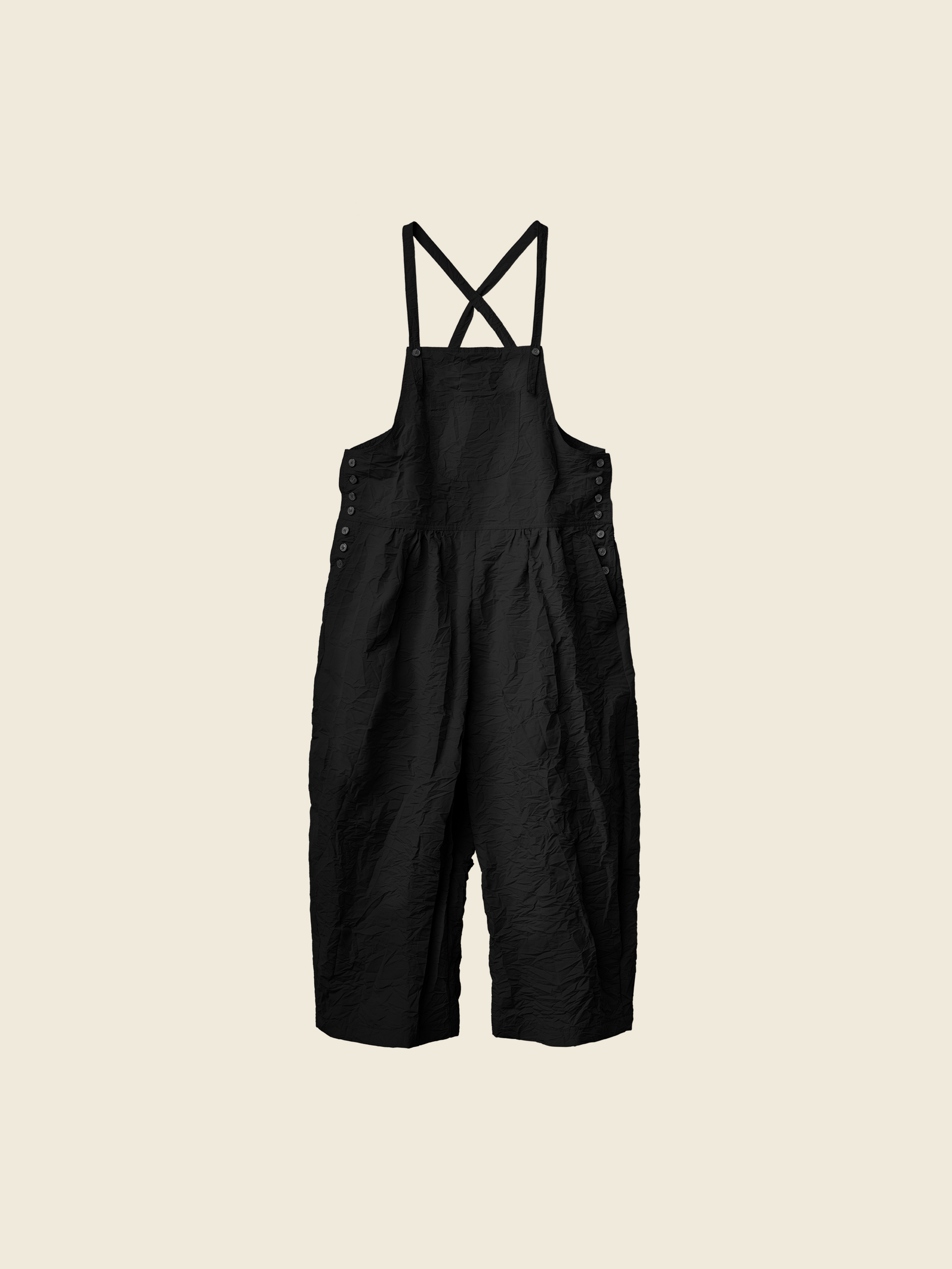 DUNGAREES IN WRINKLED EFFECT FABRIC