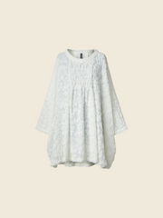 EMBOSSED WIDE BLOUSE