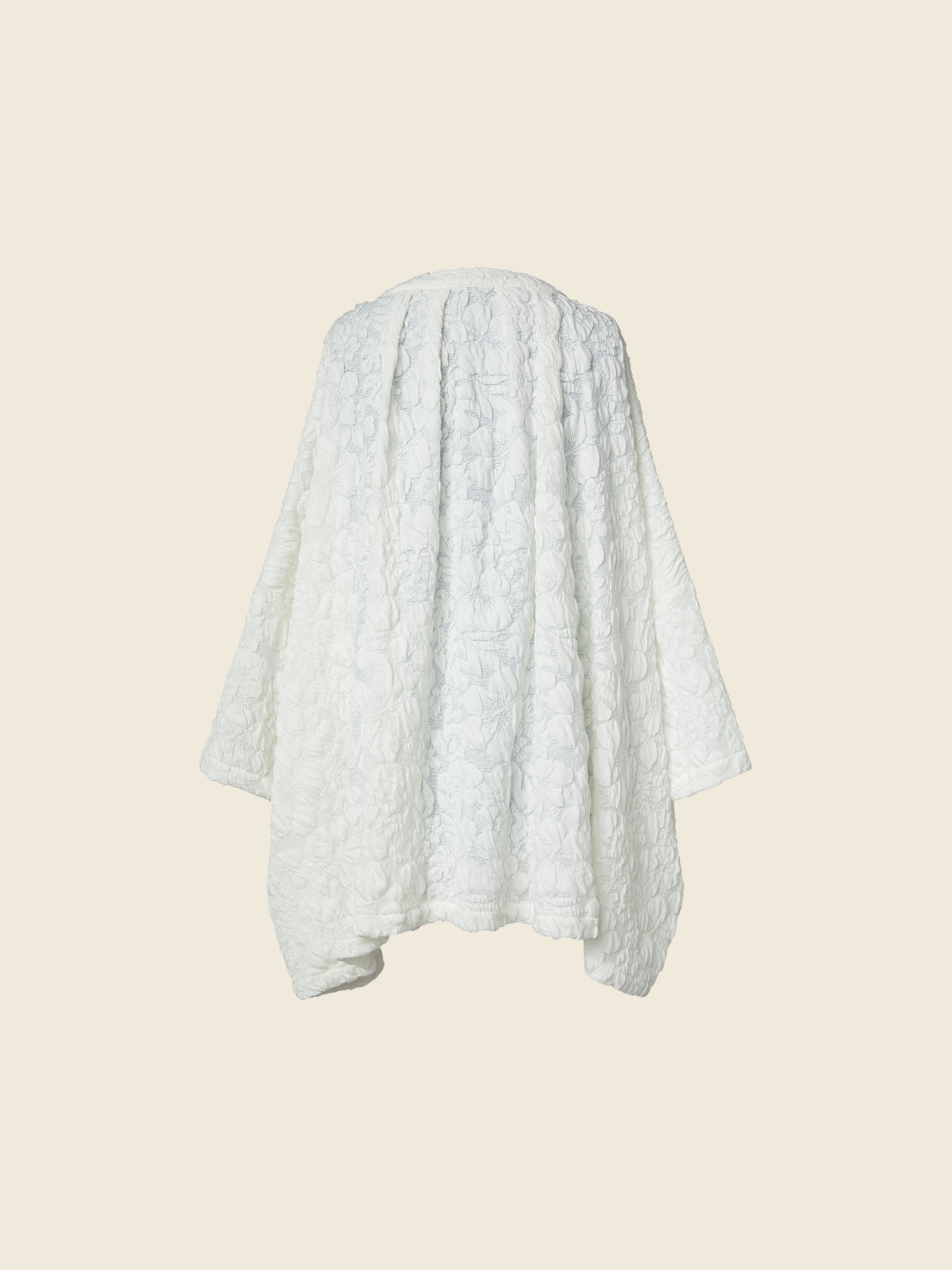 EMBOSSED WIDE BLOUSE